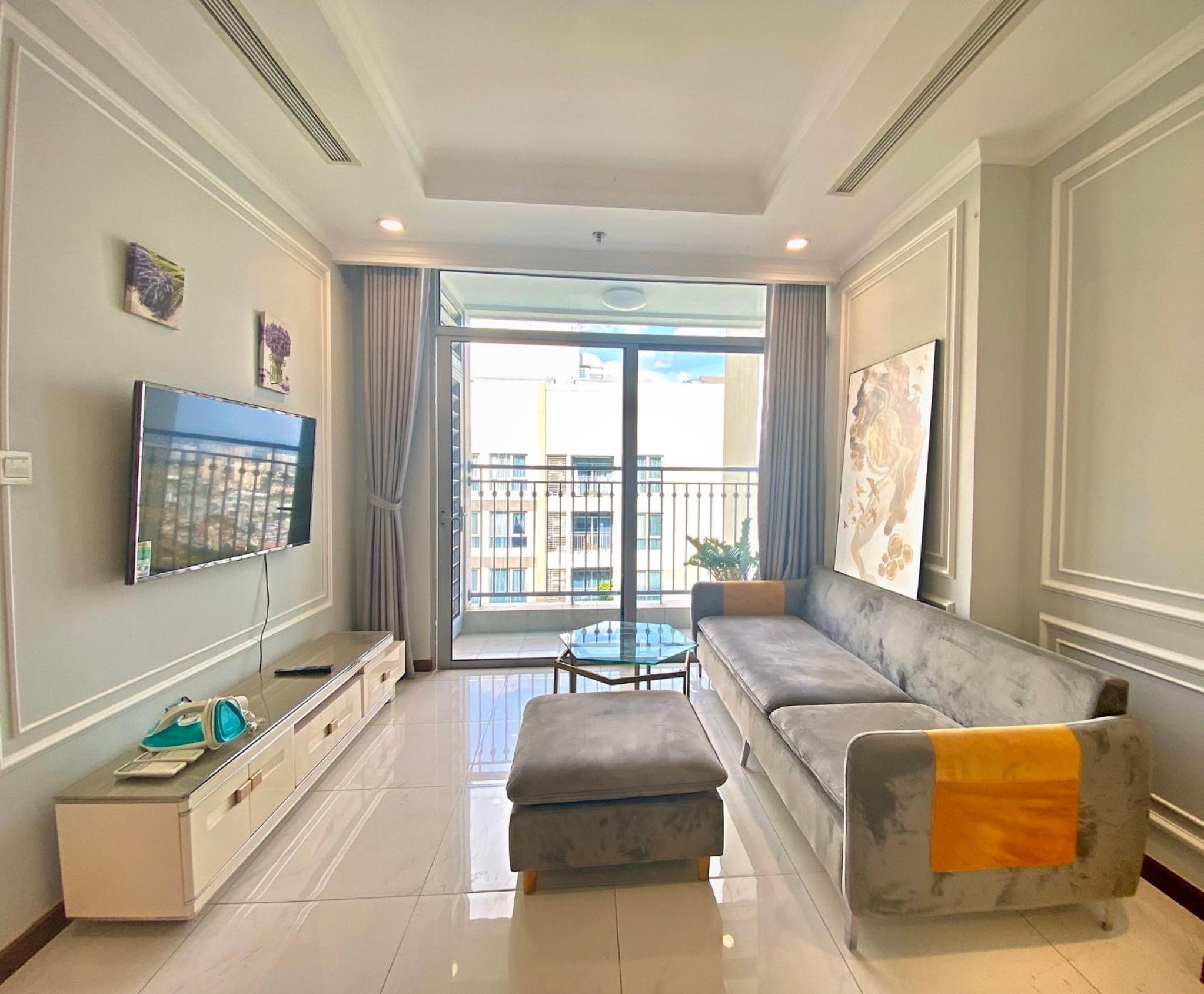 Vinhomes Central Park - Luxury 1,2,3,4 bedroom apartments - Khu đô thị ven sông đẹp nhất TP HCM