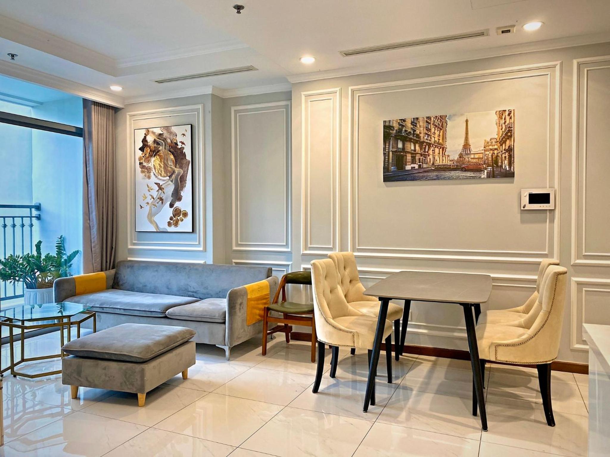 Vinhomes Central Park - Luxury 1,2,3,4 bedroom apartments - Khu đô thị ven sông đẹp nhất TP HCM