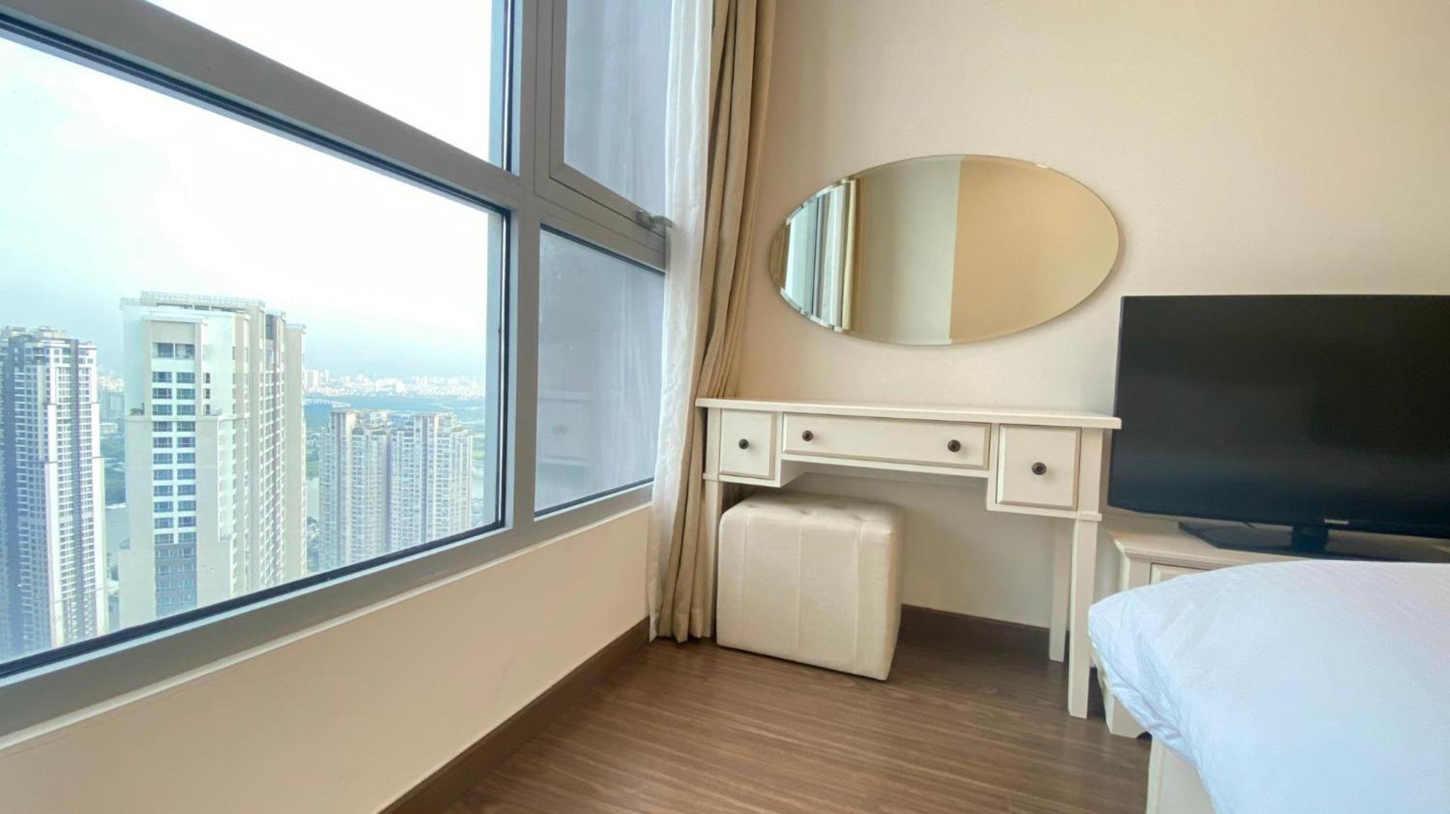 Vinhomes Central Park - Luxury 1,2,3,4 bedroom apartments - Khu đô thị ven sông đẹp nhất TP HCM