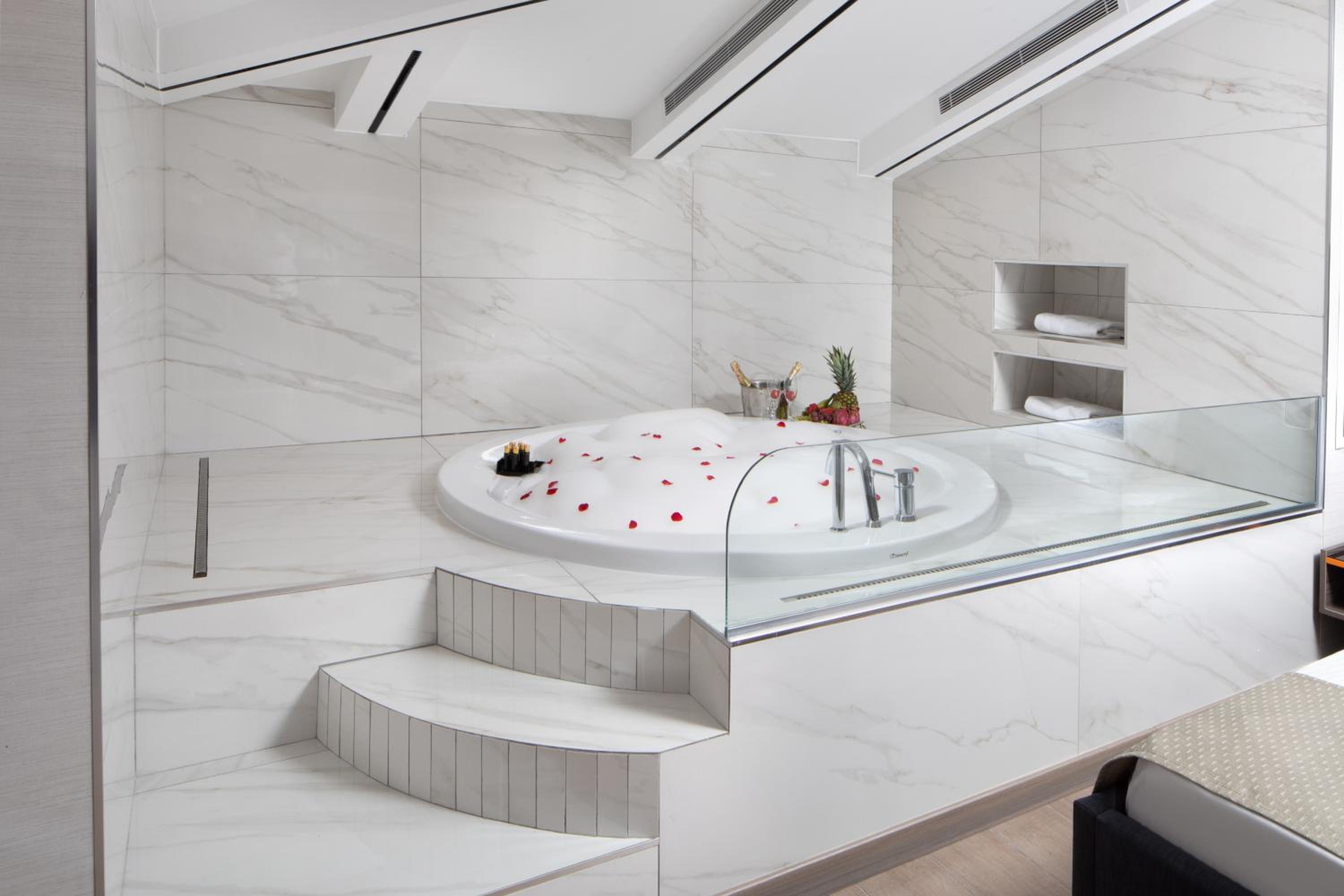 Nish Palace Beşiktaş - Image 29