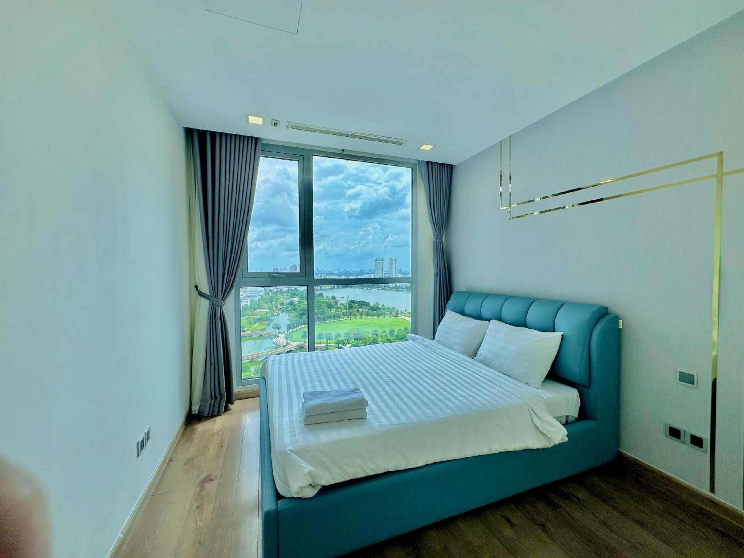 Vinhomes Central Park - Luxury 1,2,3,4 bedroom apartments - Khu đô thị ven sông đẹp nhất TP HCM