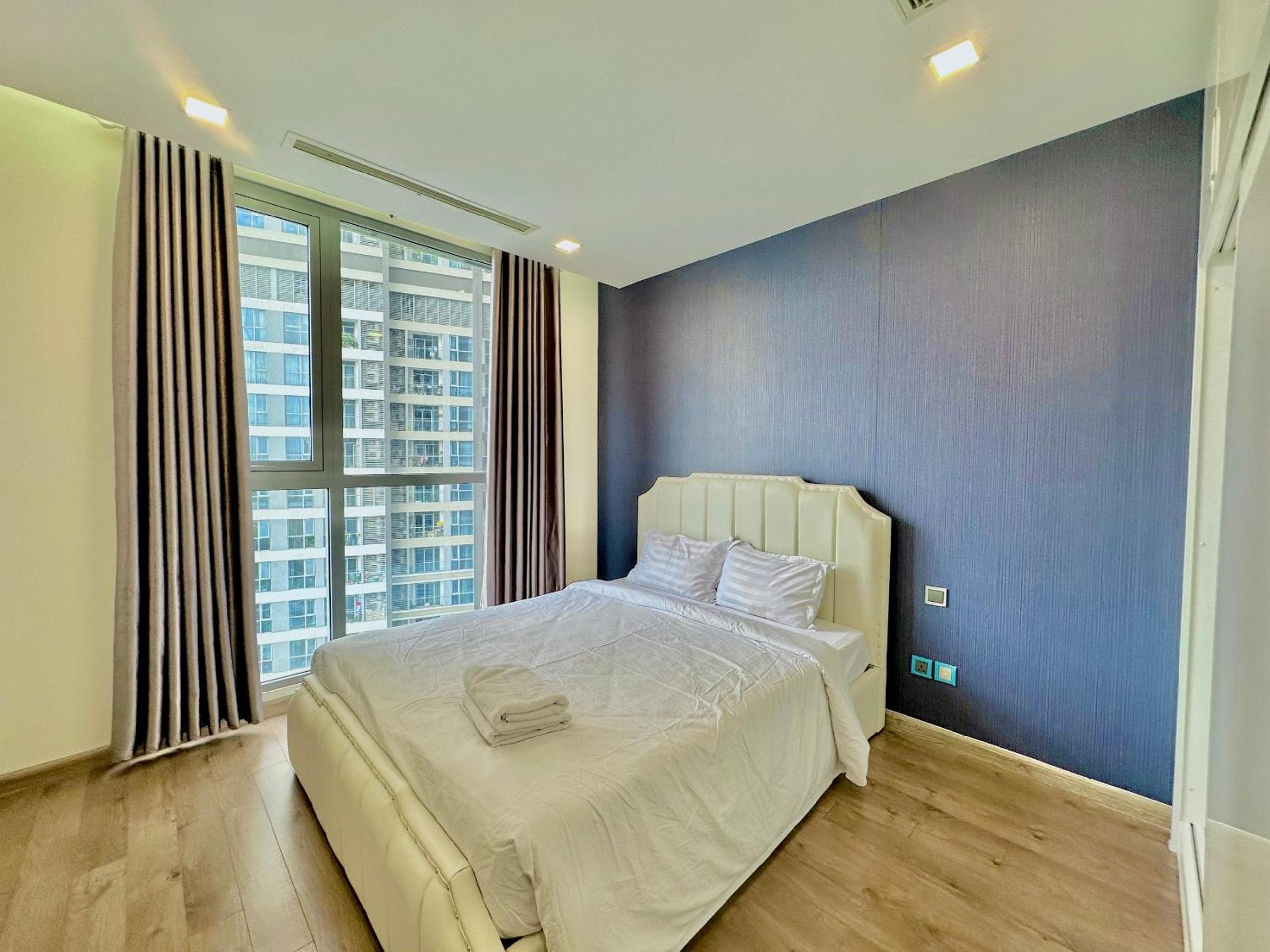 Vinhomes Central Park - Luxury 1,2,3,4 bedroom apartments - Khu đô thị ven sông đẹp nhất TP HCM