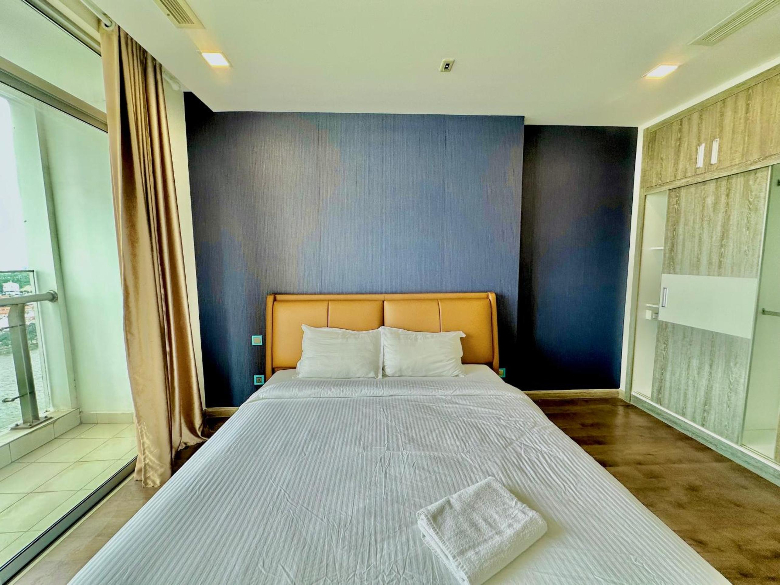 Vinhomes Central Park - Luxury 1,2,3,4 bedroom apartments - Khu đô thị ven sông đẹp nhất TP HCM