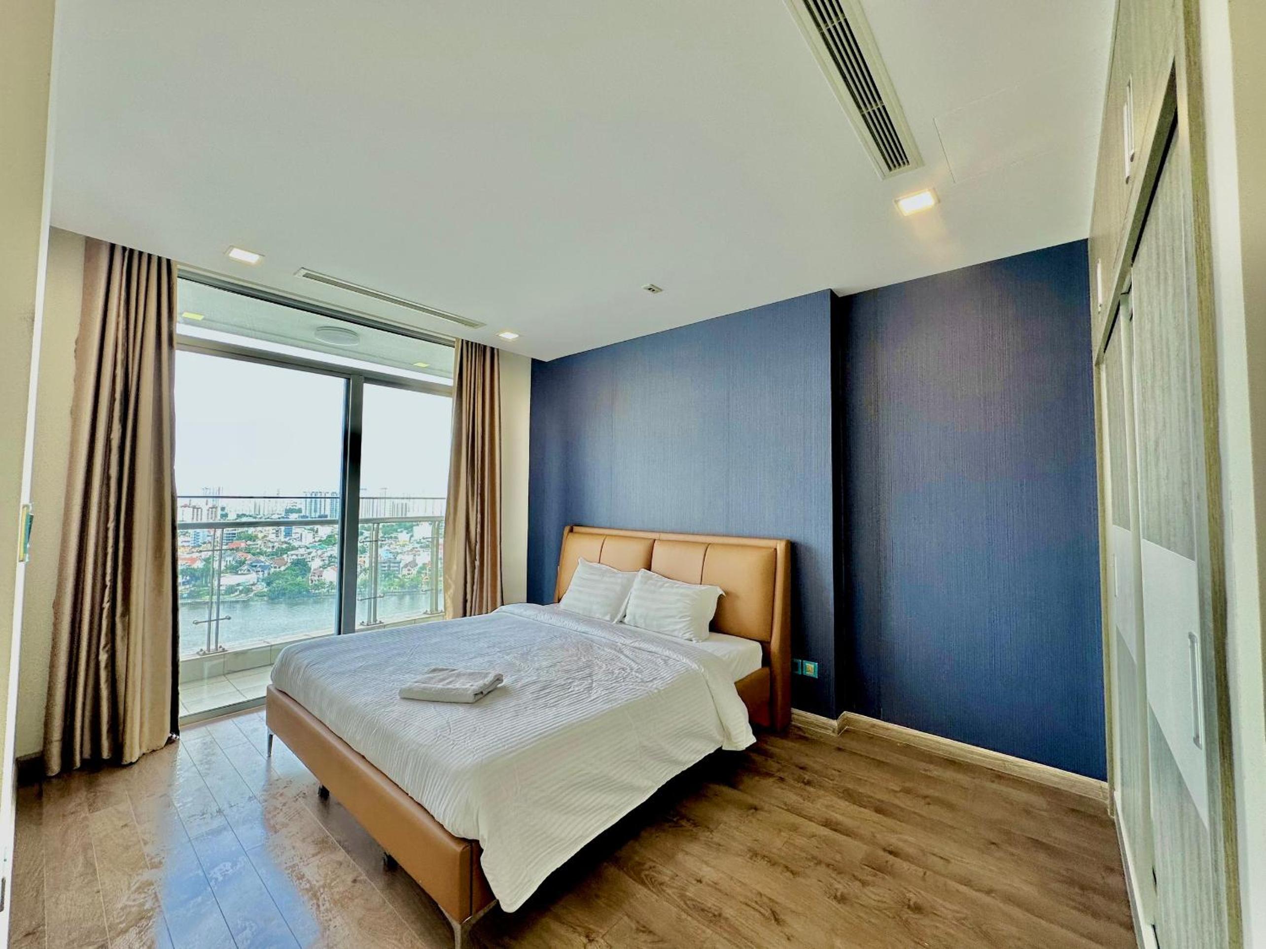 Vinhomes Central Park - Luxury 1,2,3,4 bedroom apartments - Khu đô thị ven sông đẹp nhất TP HCM