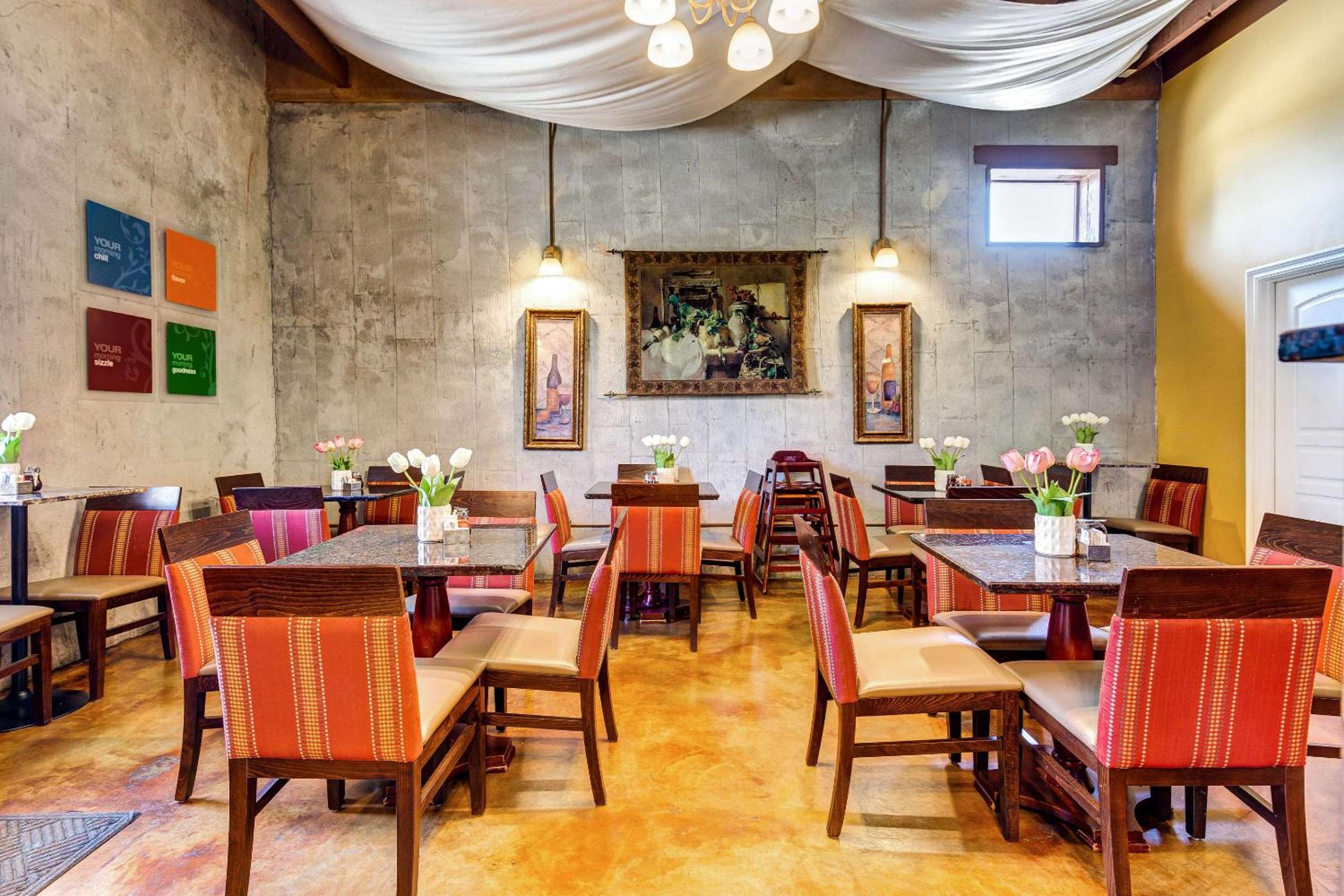 Pomona Vacations - Comfort Inn Pomona near Fairplex - Property Image 28