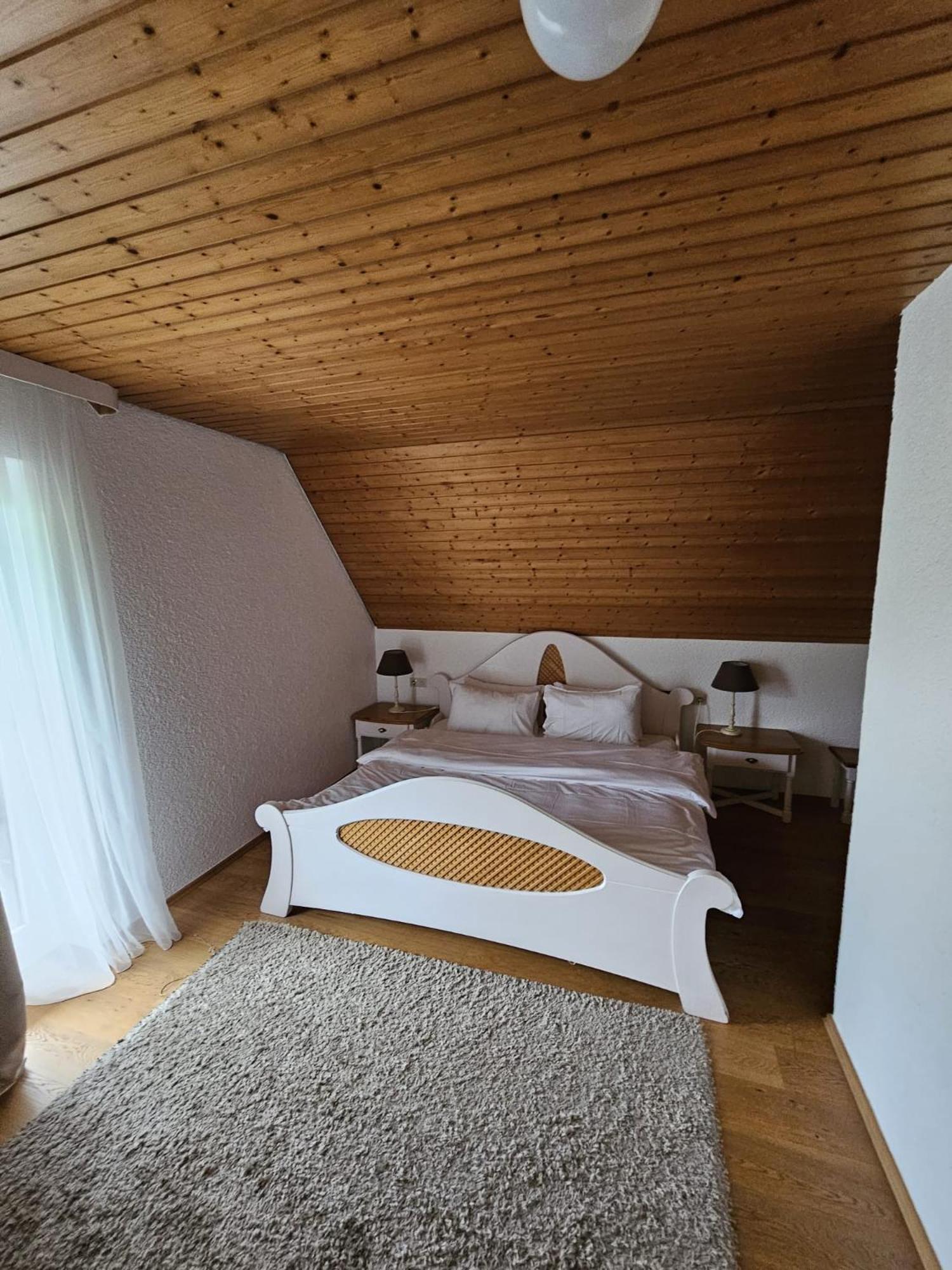 stuub jostal