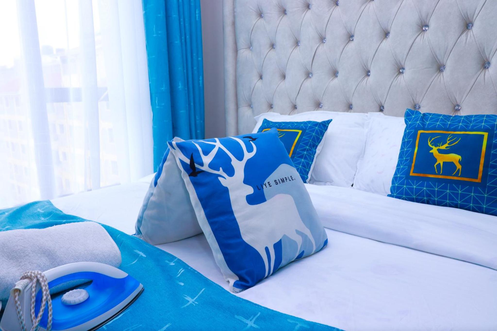Songeza Studio Sleeps 2 with Parking view 4
