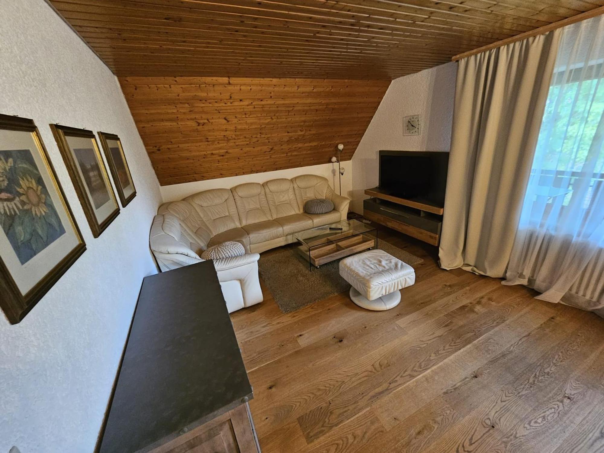 stuub jostal