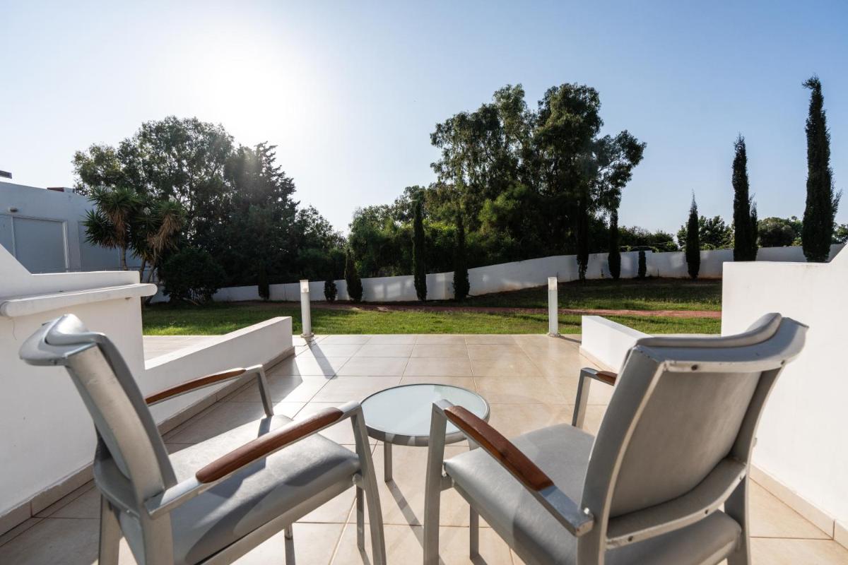 outdoor BBQ area