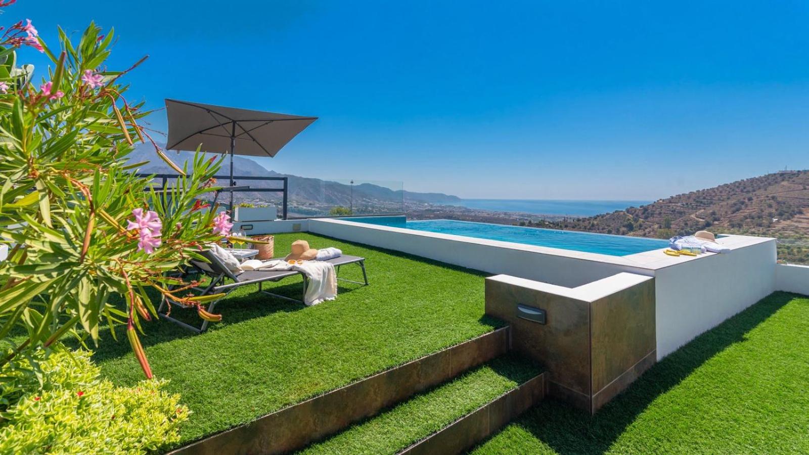 Villa Alborada Torrox by Ruralidays