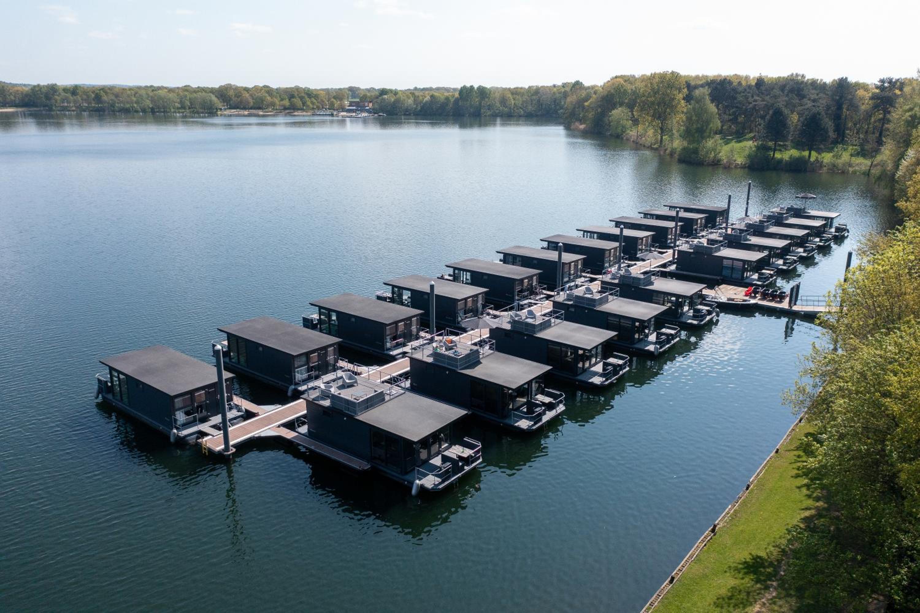 Houseboat Marina Mookerplas 4-6 persons (without roof terrace) view 2