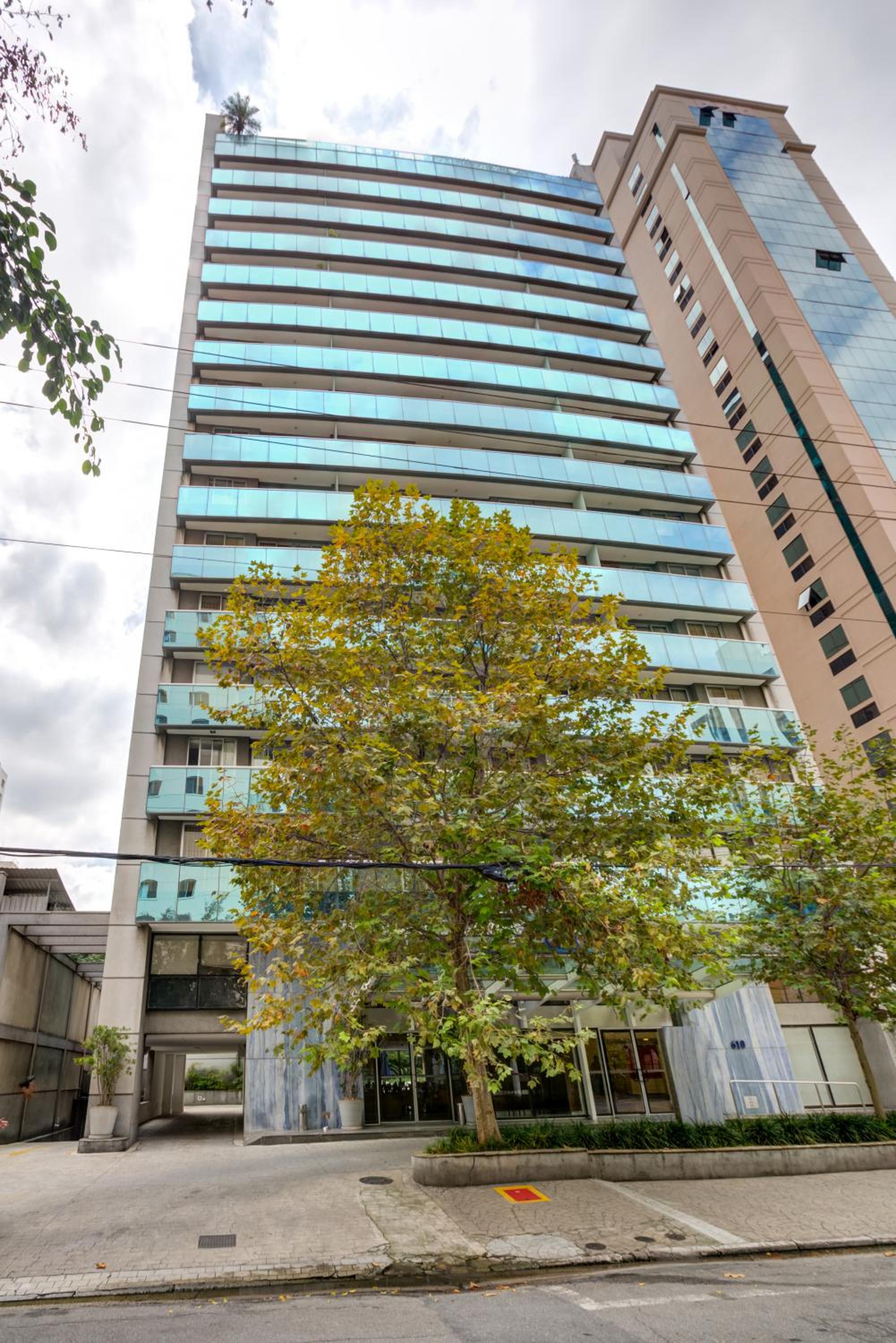 Roomo Transamerica SP GeorgeV Itaim Bibi view 3
