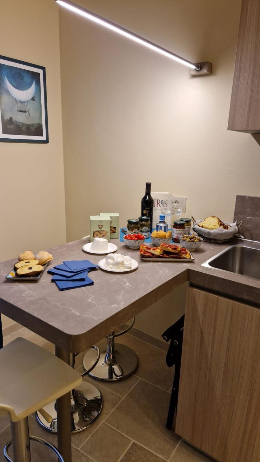 Iris Apartments