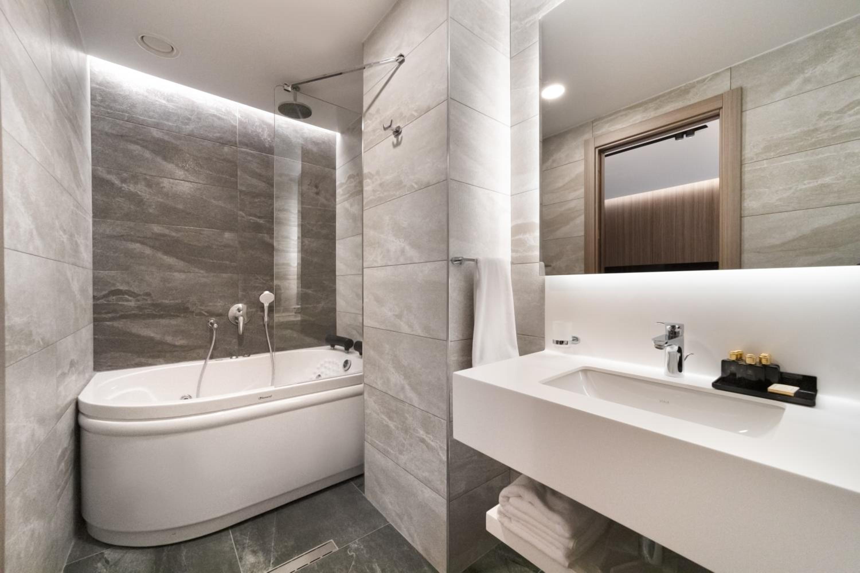 Nish Palace Beşiktaş - Image 14