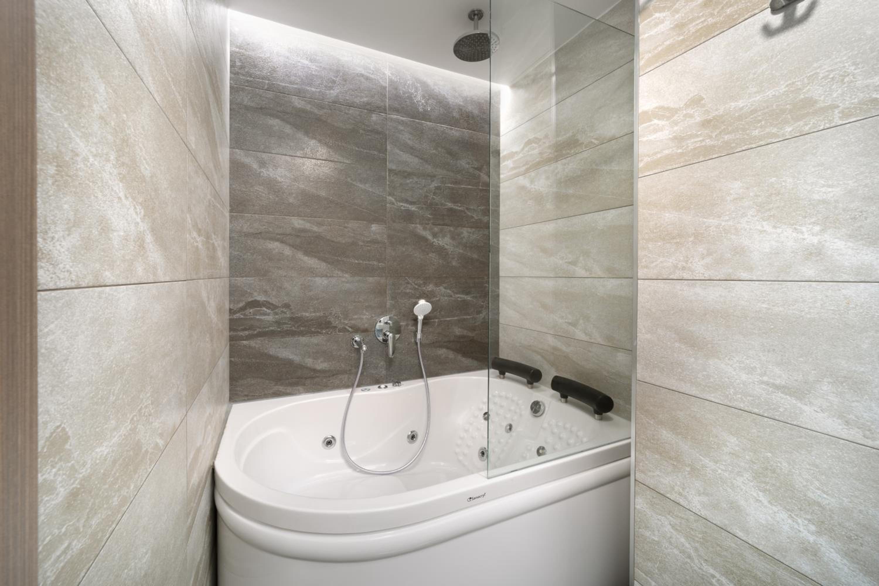 Nish Palace Beşiktaş - Image 13