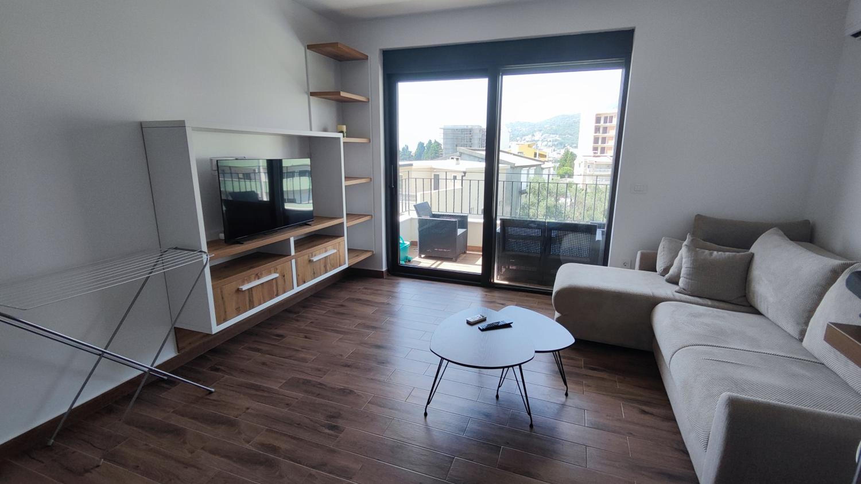 Monty studio view 3