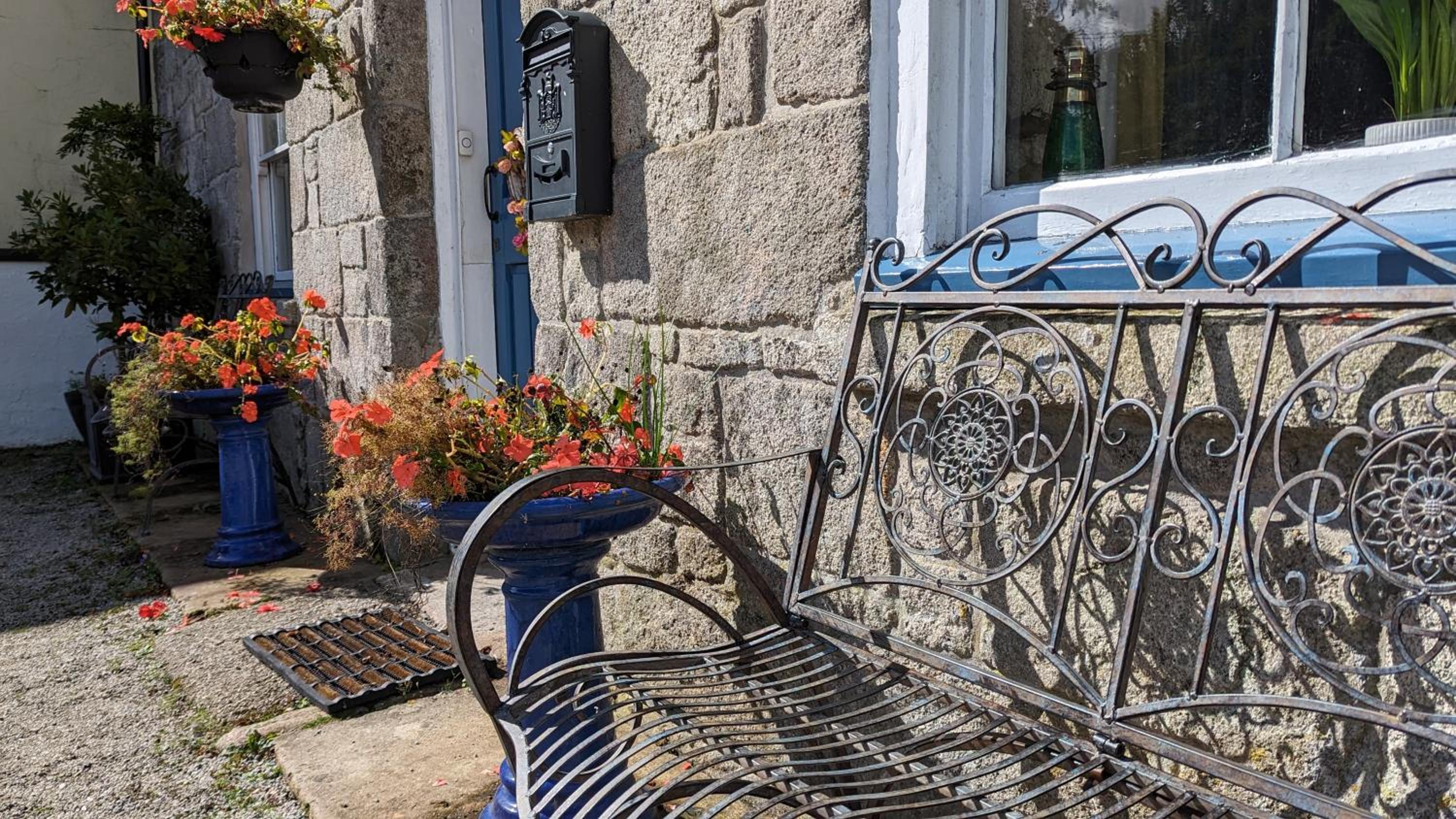 Britannia House Vintage B&B Cornwall view 3