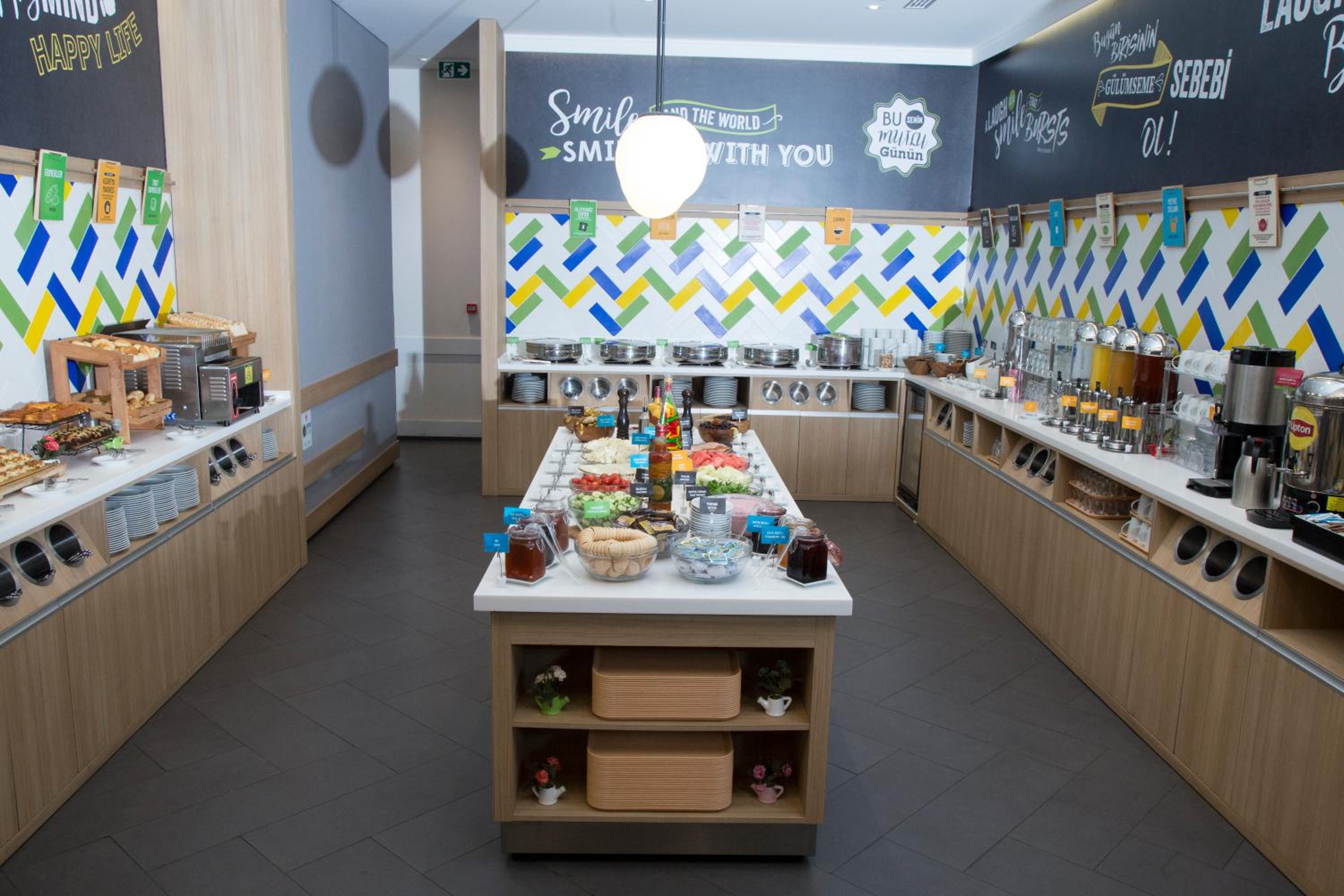 Hampton by Hilton İstanbul Zeytinburnu - Image 45