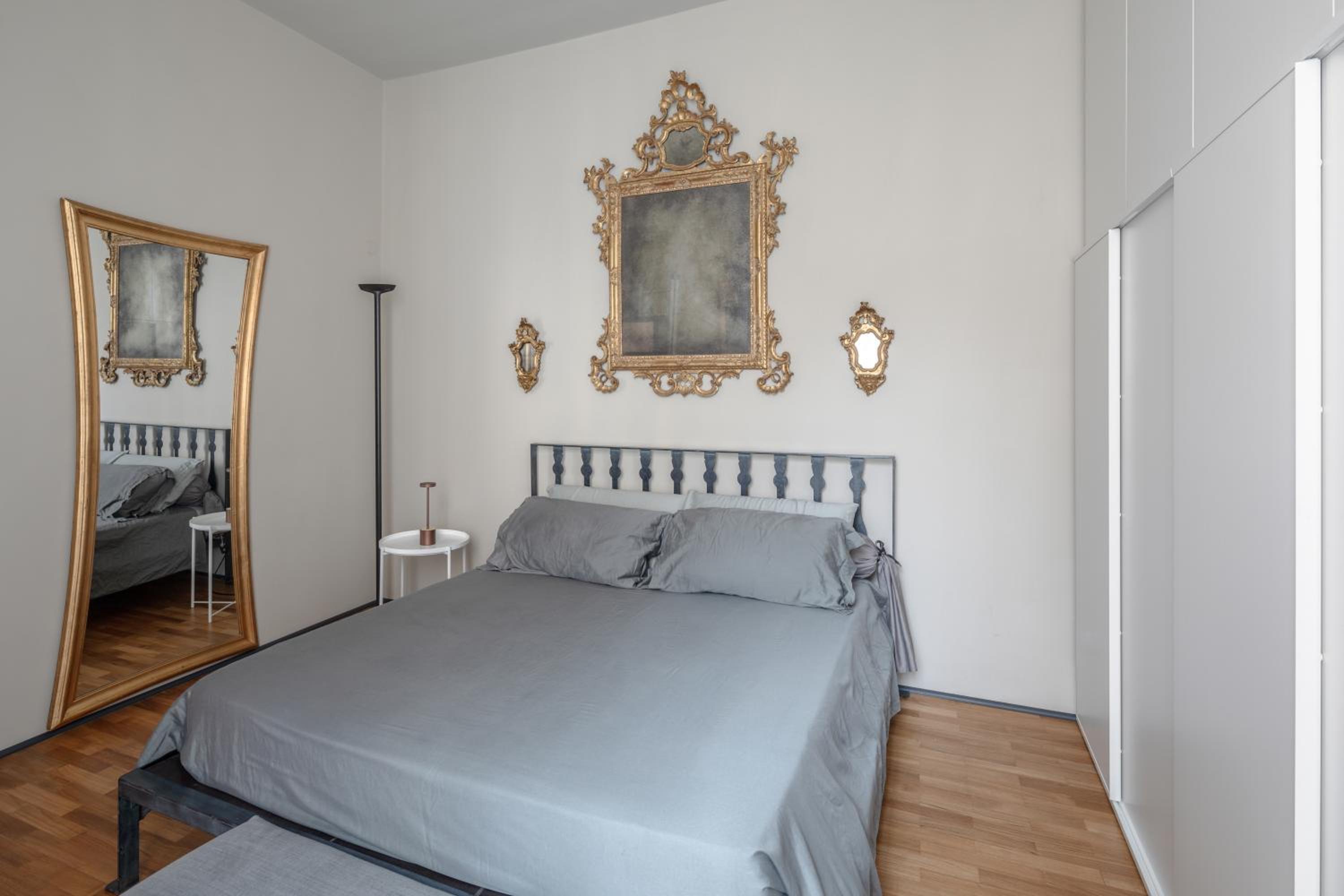 Fontanella Borghese Elegant & Beautiful Apartment