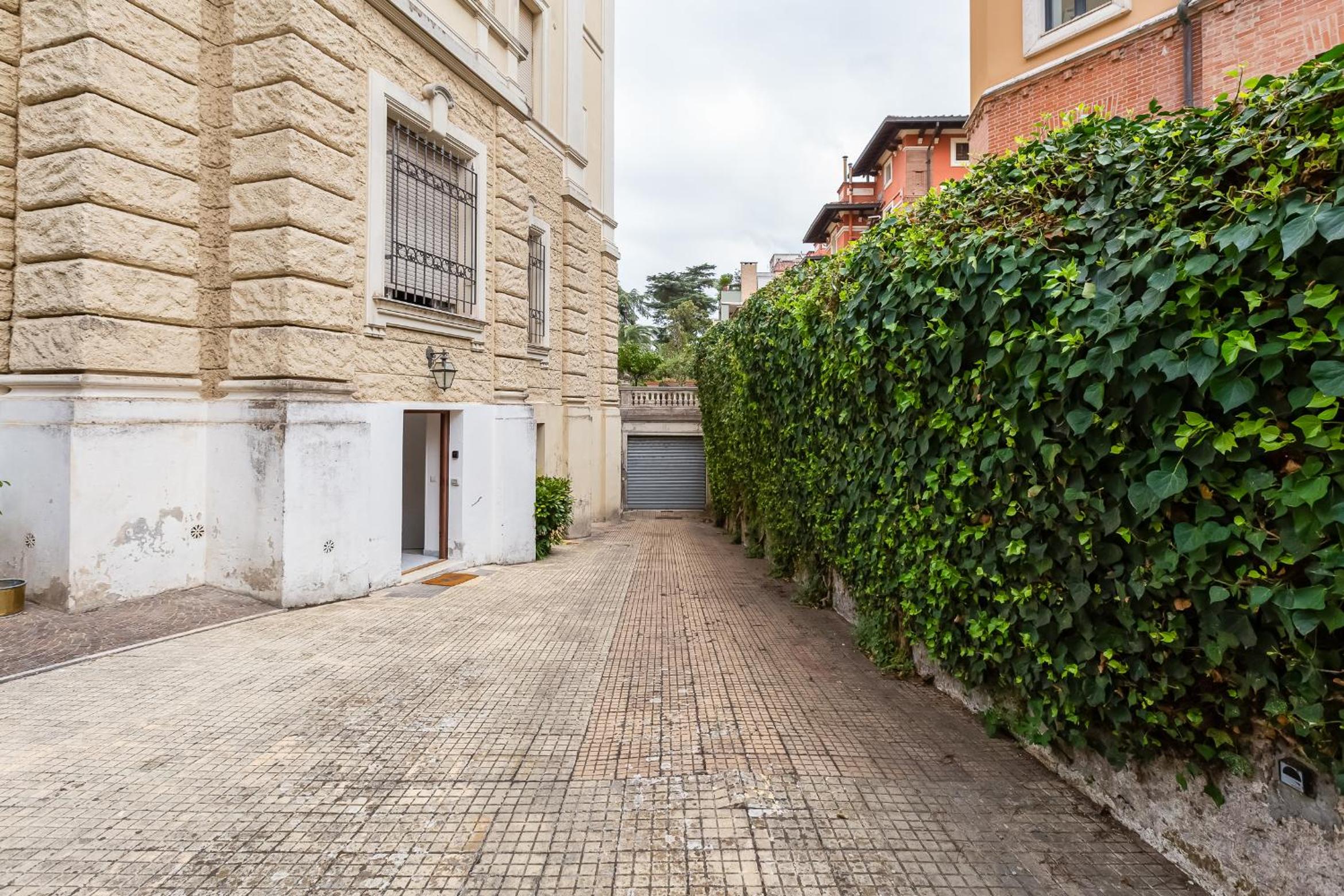 VIVILO COLLECTION - Brescia Central Apt - 2bd 2 baths