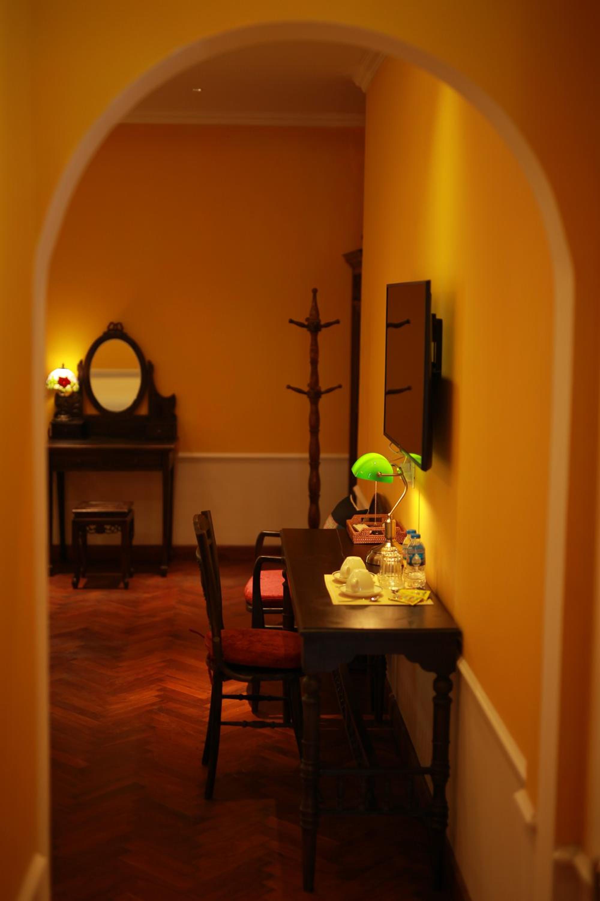 Tonkin House