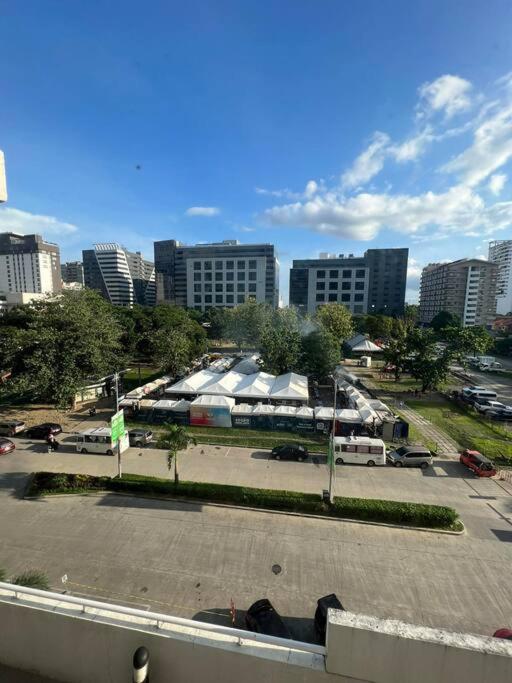 1-BR unit in IT Park Cebu City view 4