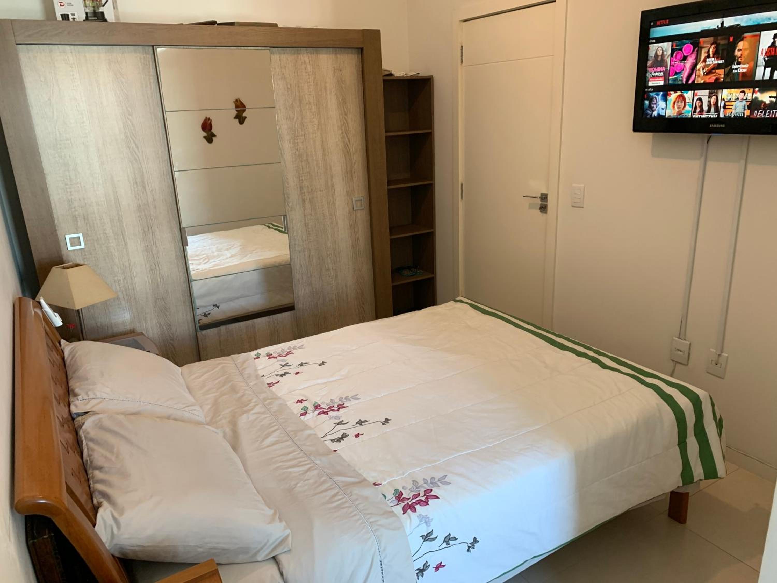 AP 2 suites nos Amores BC
