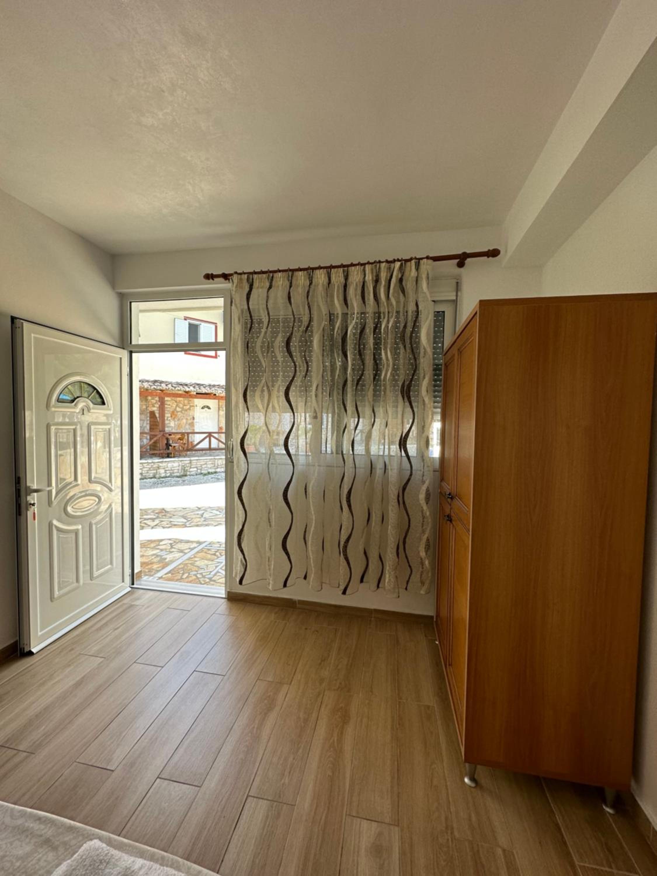 Jona Rooms