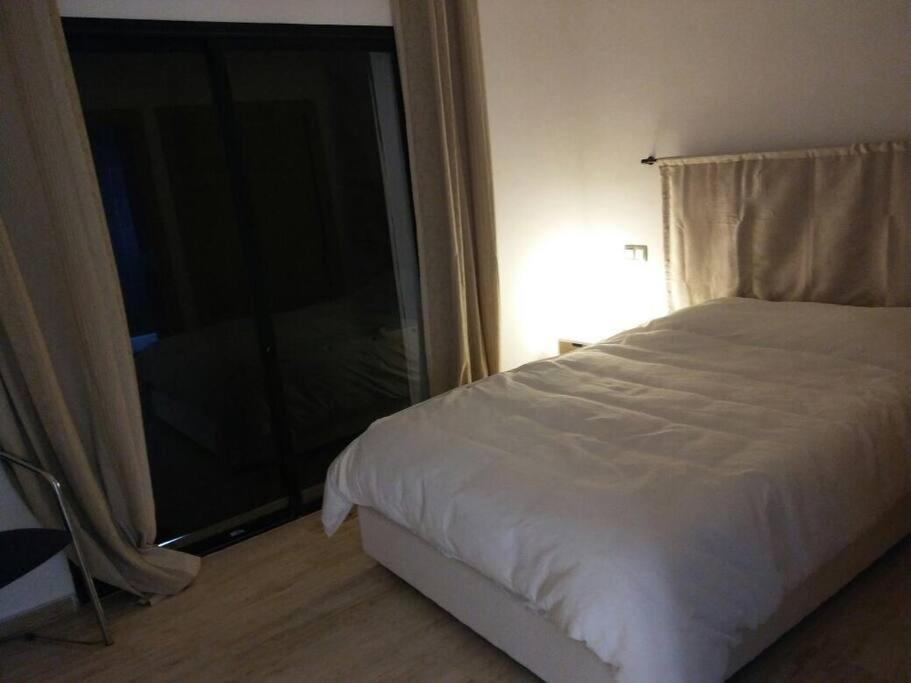 Villa 280 m2 à Benslimane avec piscine view 2