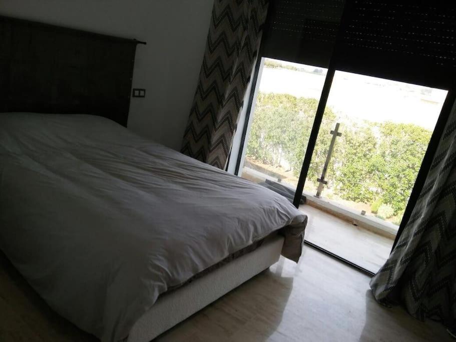 Villa 280 m2 à Benslimane avec piscine view 3