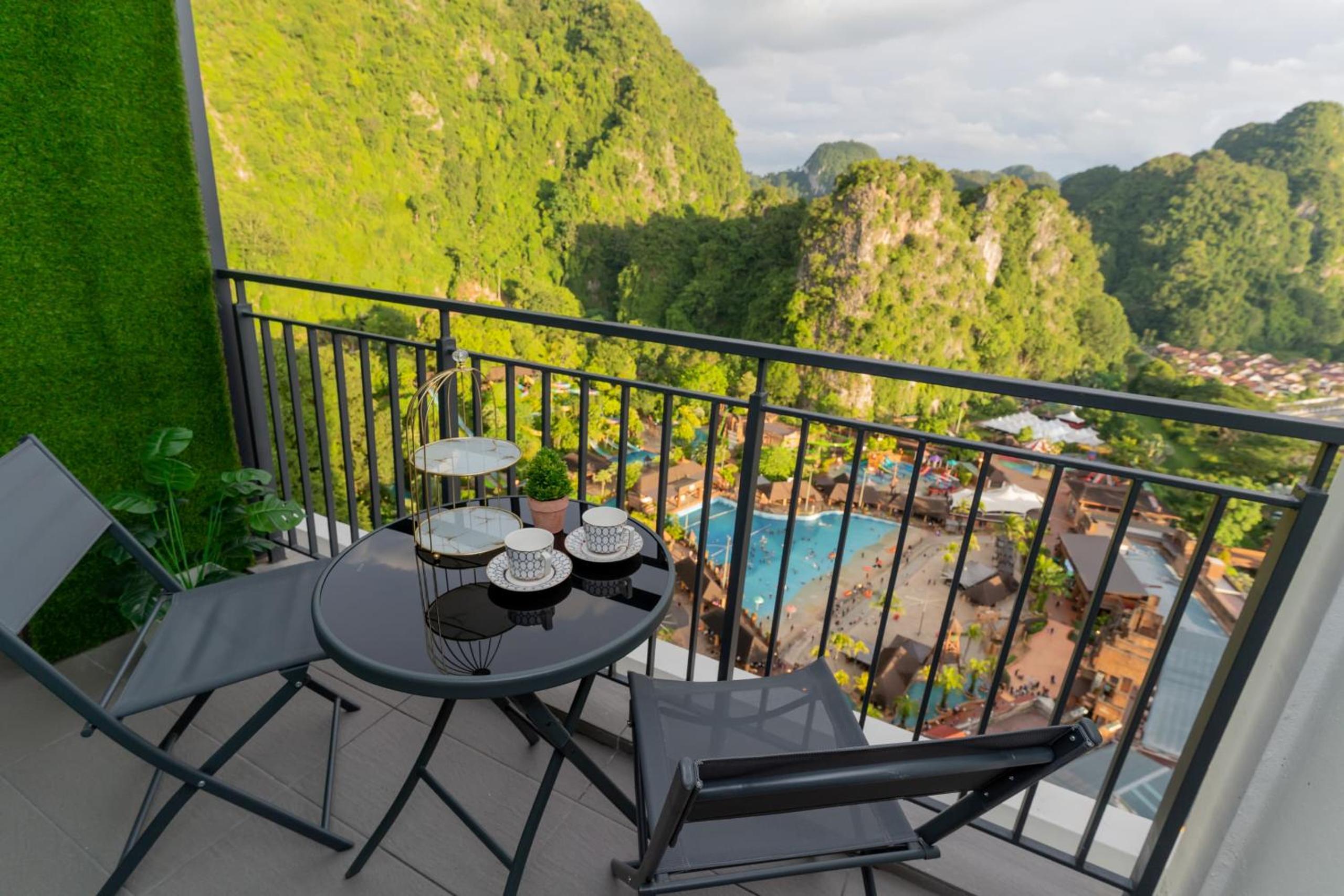 Ipoh Tambun Lost World Sunway Onsen Suite 2R 8Pax Mira Theme Park View photo 1