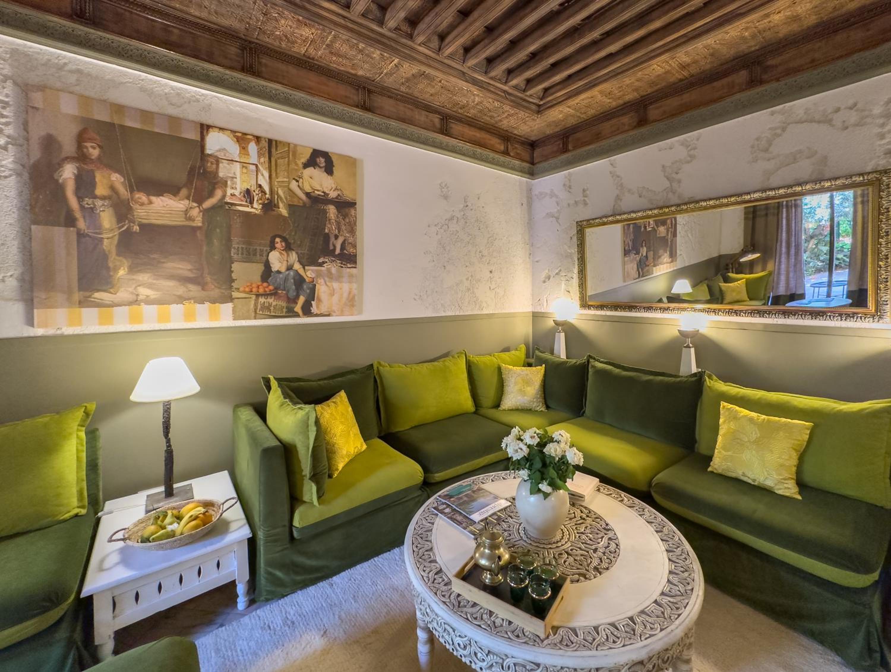 lounge