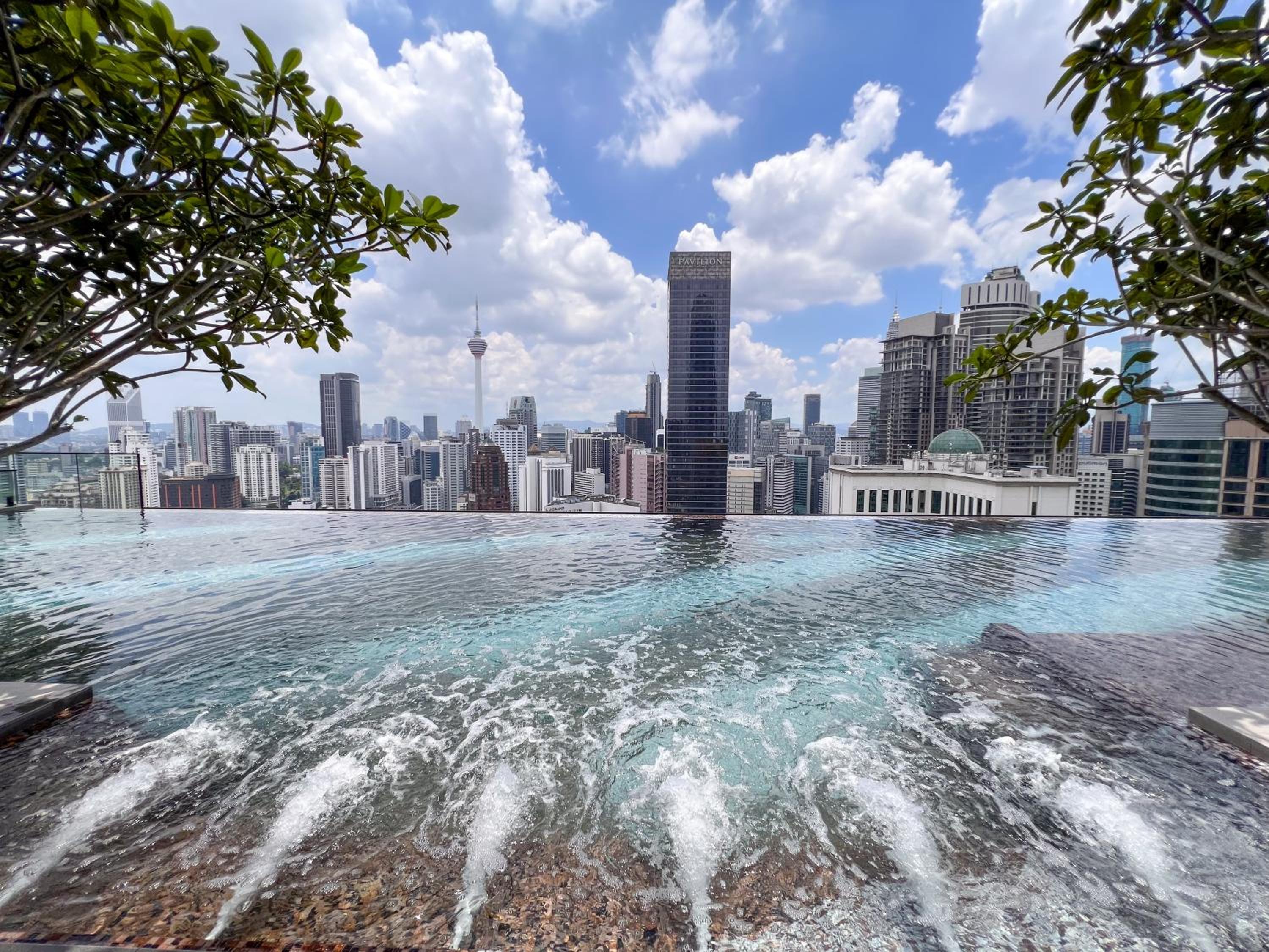 Infinity Pool KL view Axon residence Bukit Bintang Iconique