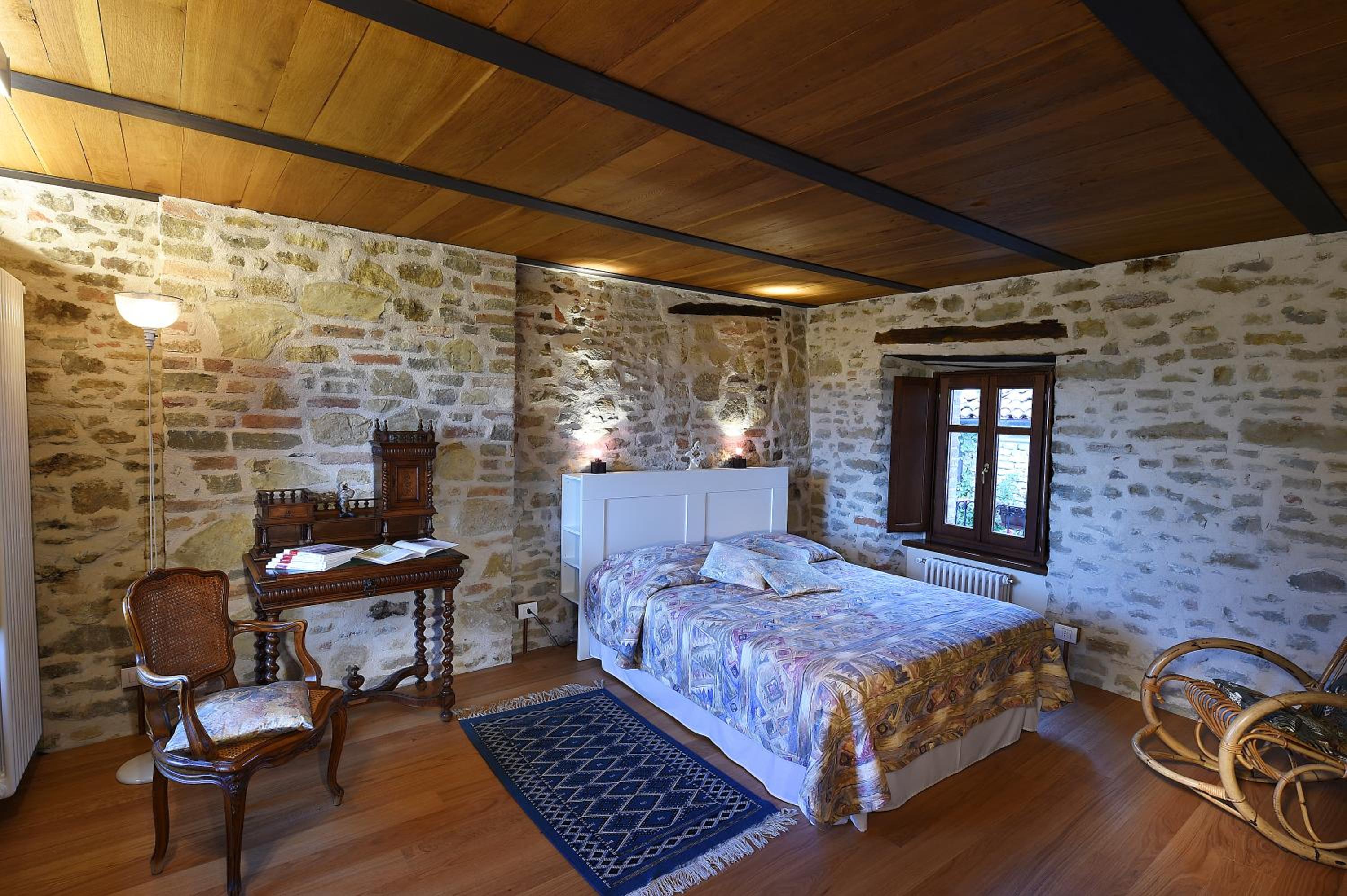 Maison des Roses - Family Farm view 3
