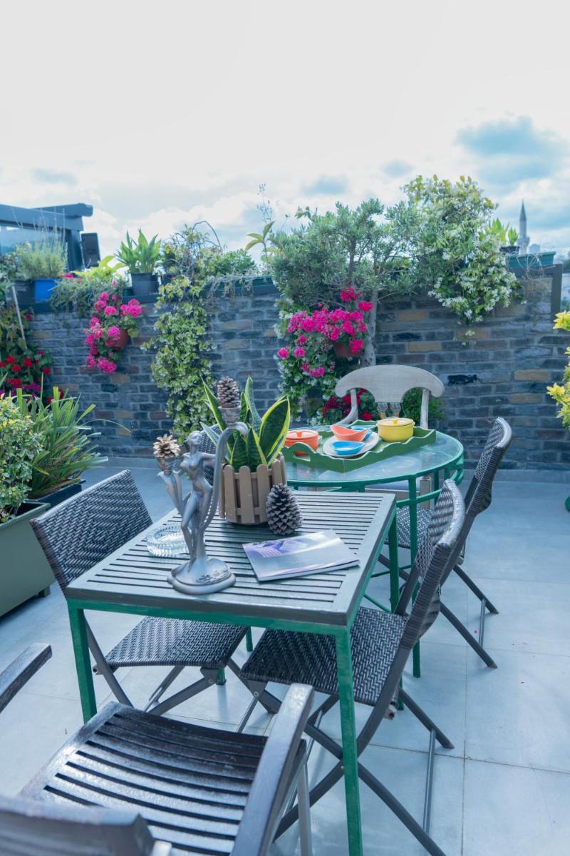 outdoor BBQ area