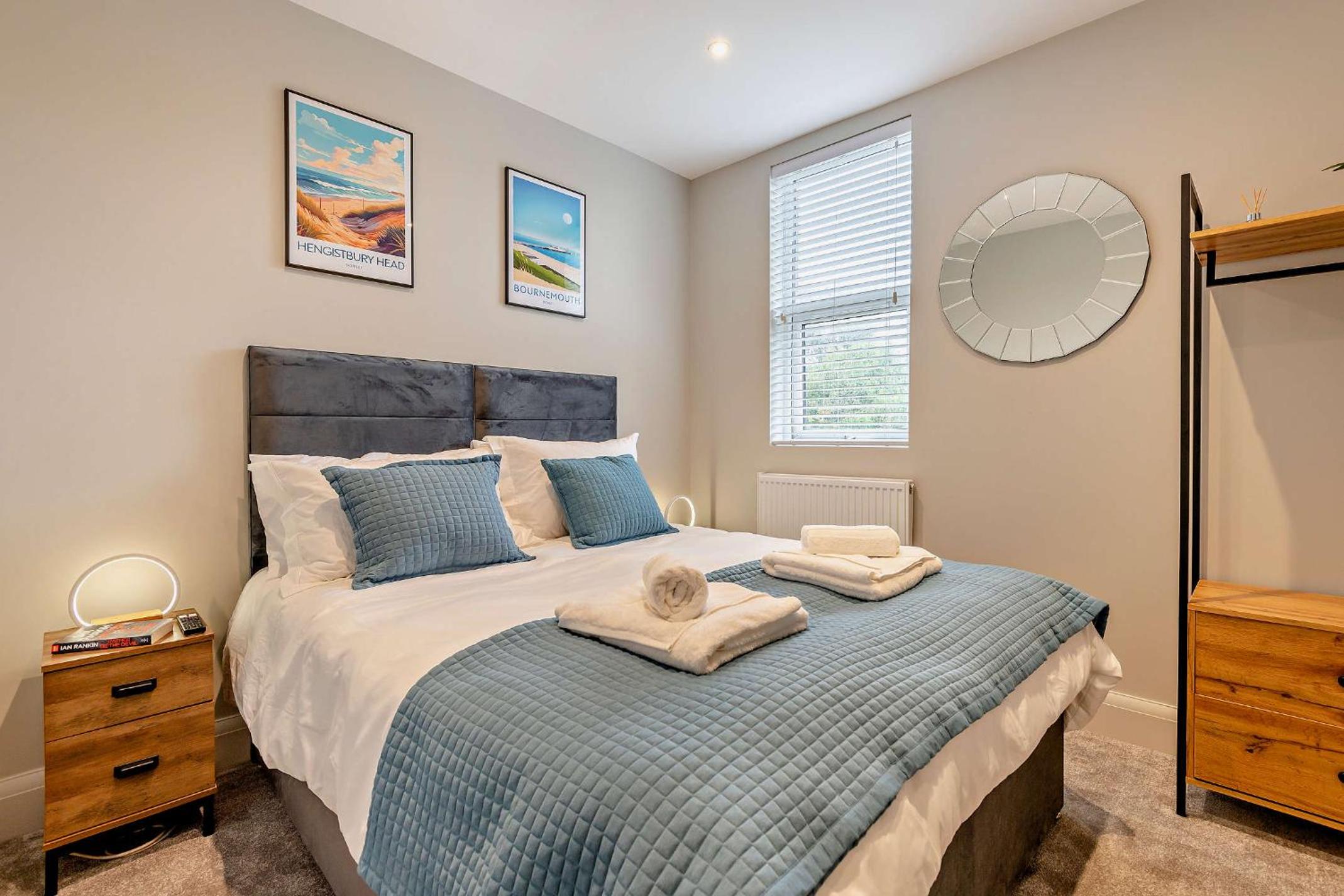 Beach Walk Southbourne SOBO Beach Sleeps 4 view 5
