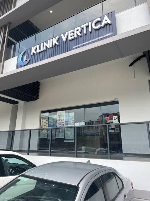 KLCCPavTRXVelocity X MrtLrt X 13PAX X 4R2B X Free KLCCPavTRXVelocity X MrtLrt X 13PAX X 4R2B X Free 2CPark