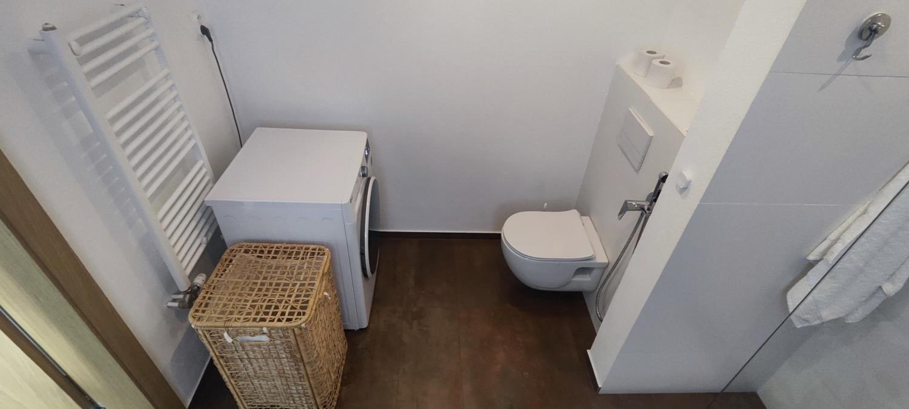 Barber's home, free private parking