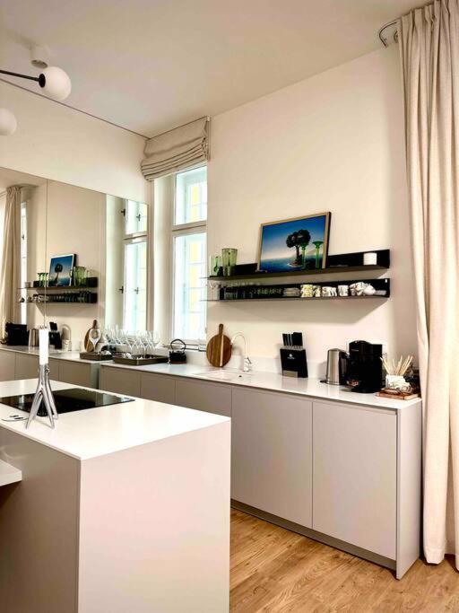 Moderný apartmán v centre Bratislavy view 3