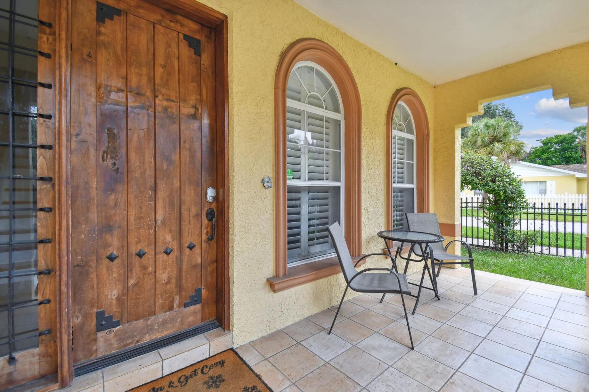 Private HomeGameRoom, 4br35bth, Sleep 12 view 3