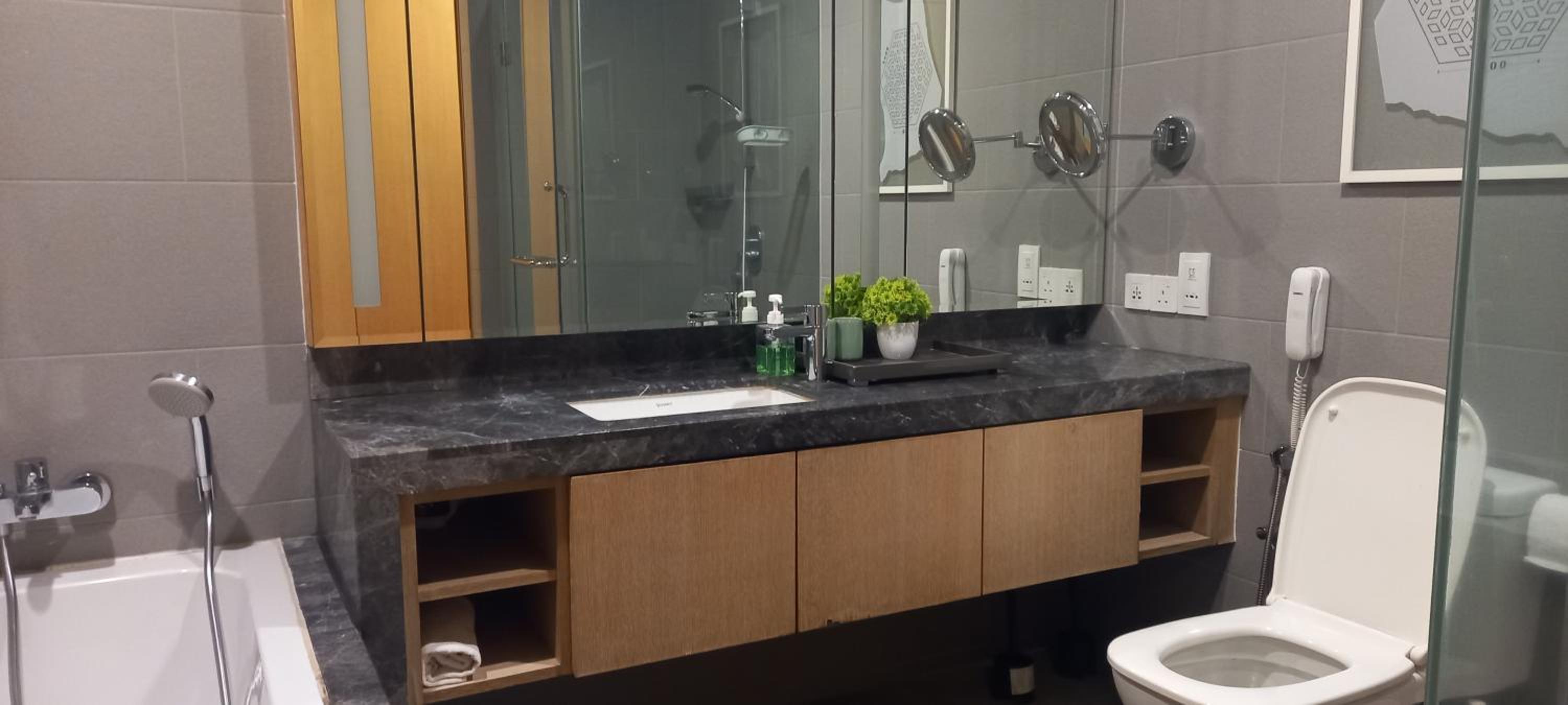 Cozy Apartment with Jacuzzi and Sauna at 188 Suites Klcc