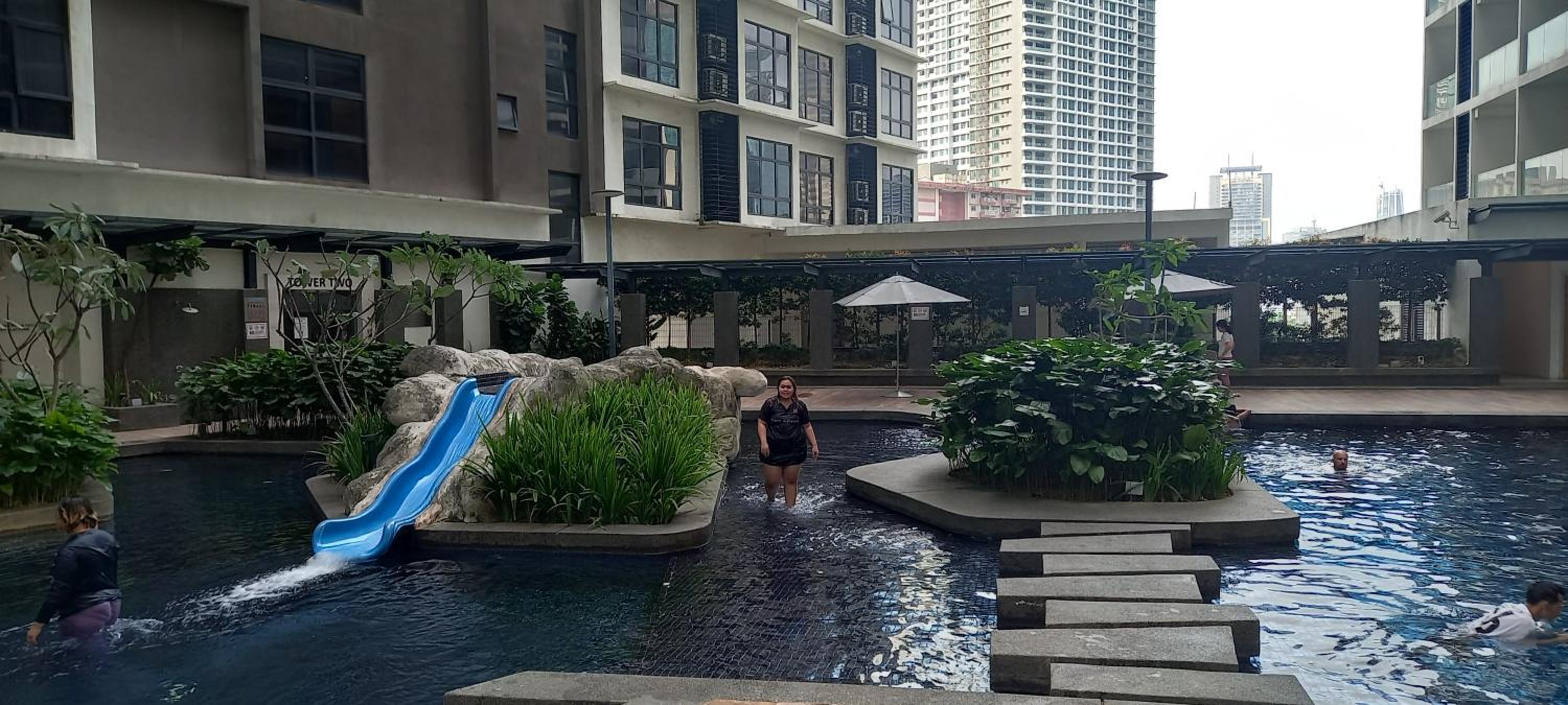 Cozy Apartment with Jacuzzi and Sauna at 188 Suites Klcc