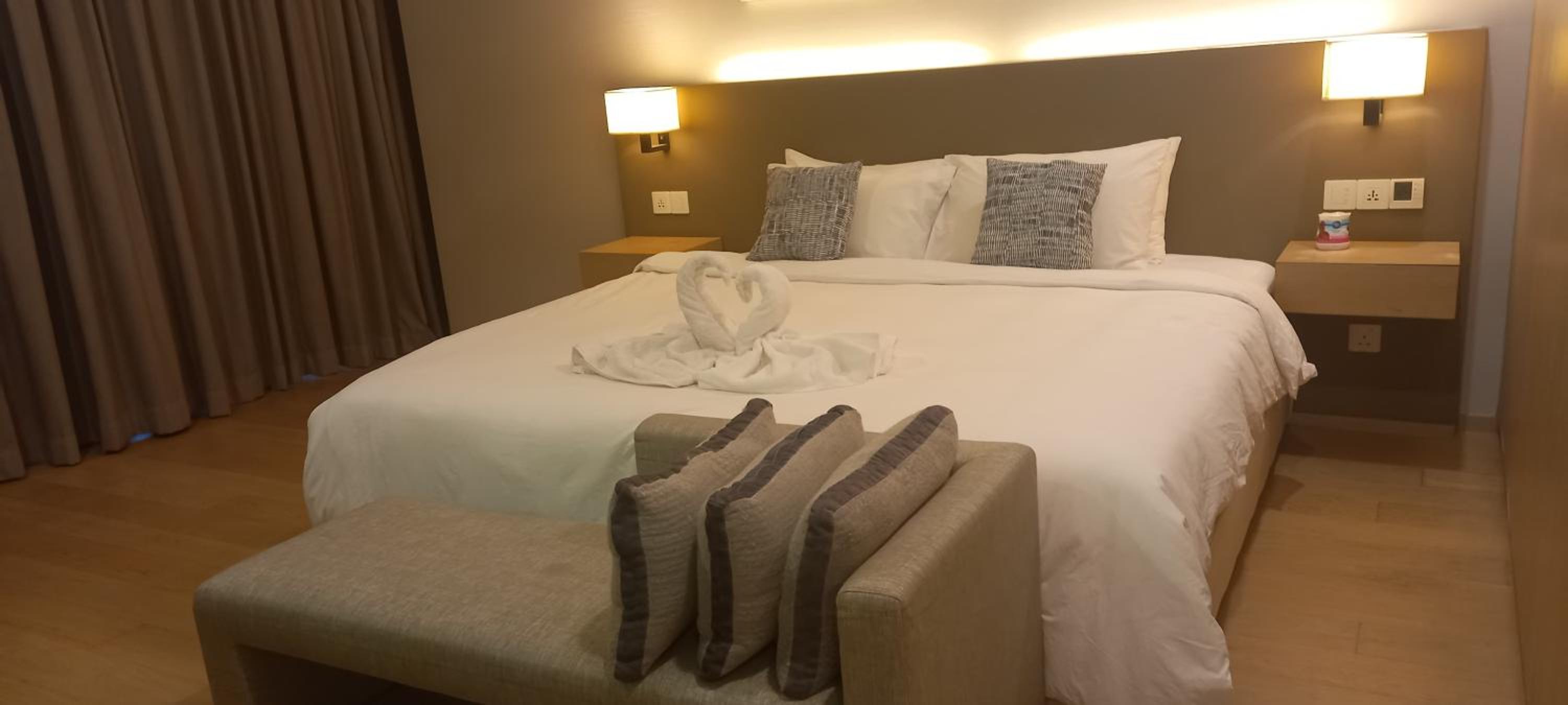 Cozy Apartment with Jacuzzi and Sauna at 188 Suites Klcc