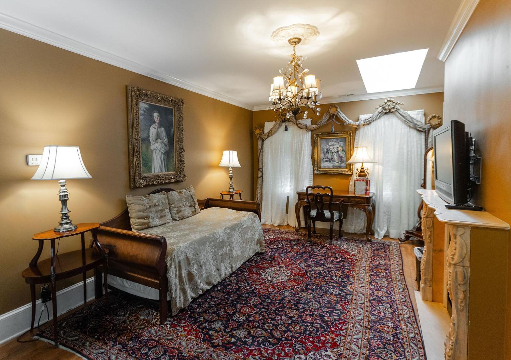 1840s Carrollton Inn