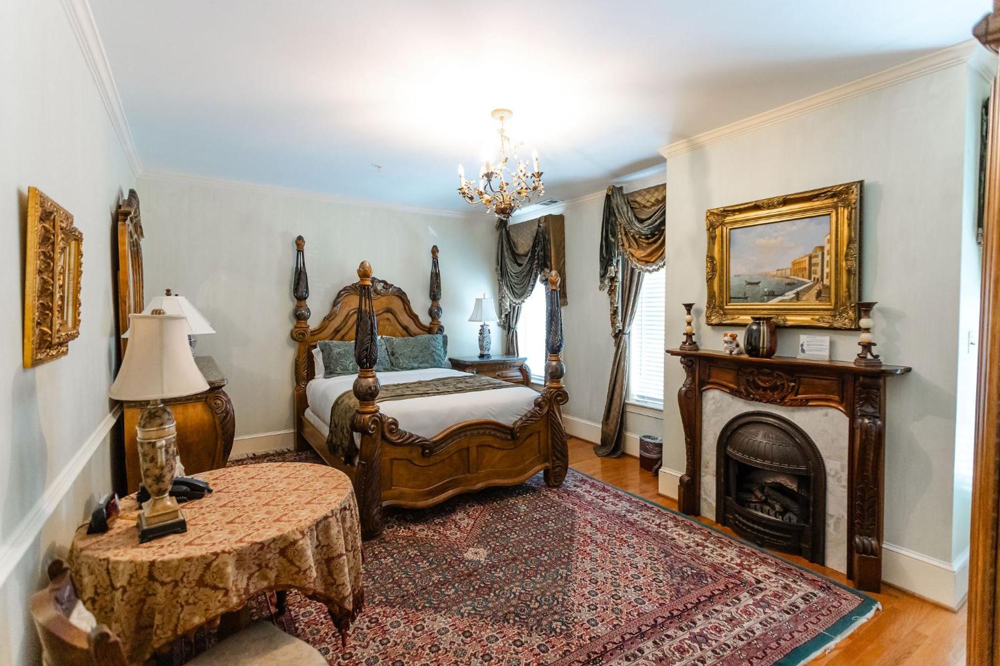 1840s Carrollton Inn