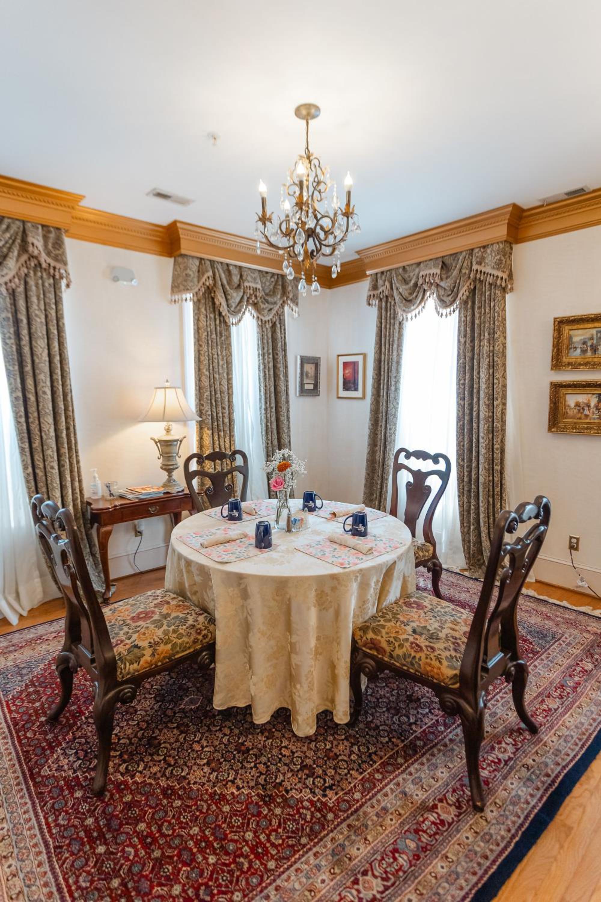 1840s Carrollton Inn