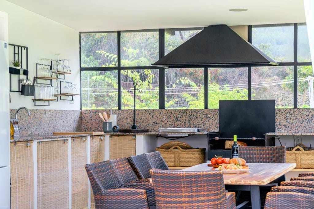 Villa Enri . Boutique Villa & Optional Guesthouse view 5