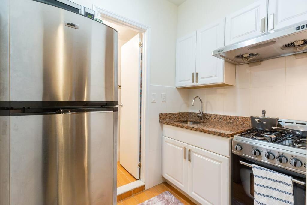 Comfortable Apartment with Workstation