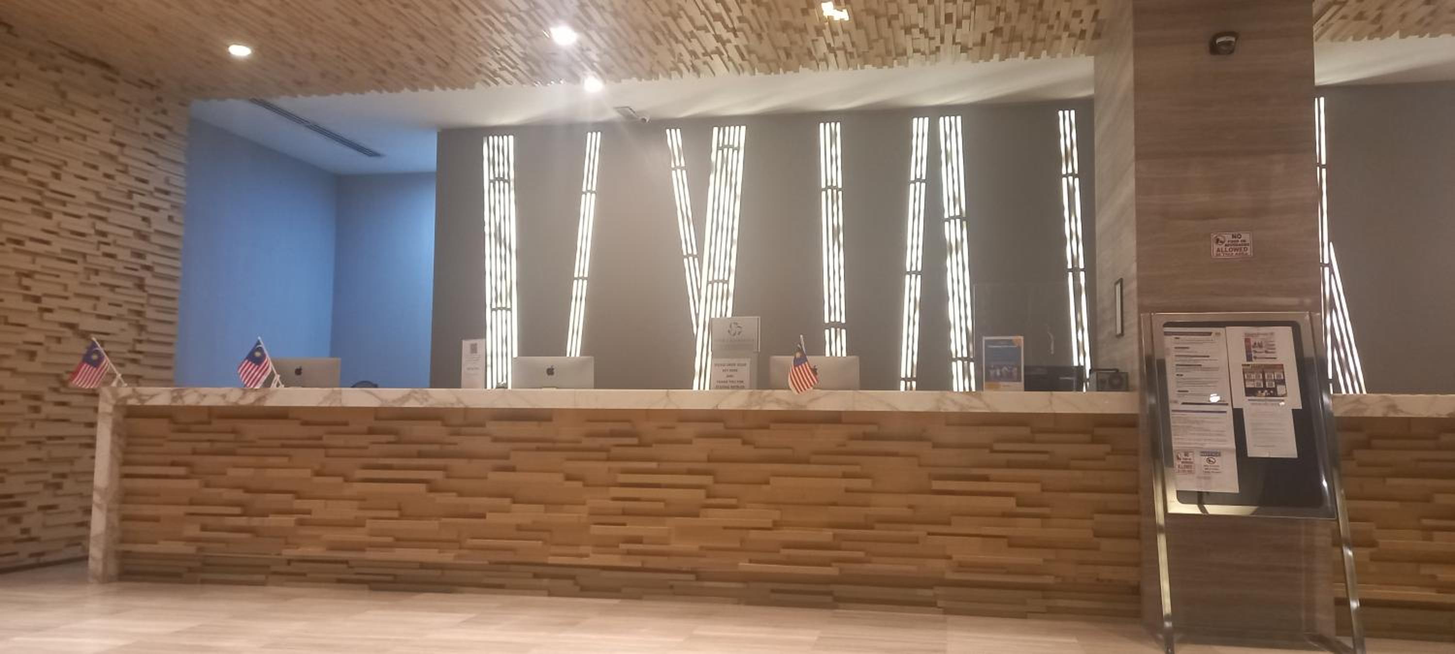 Cozy Apartment with Jacuzzi and Sauna at 188 Suites Klcc