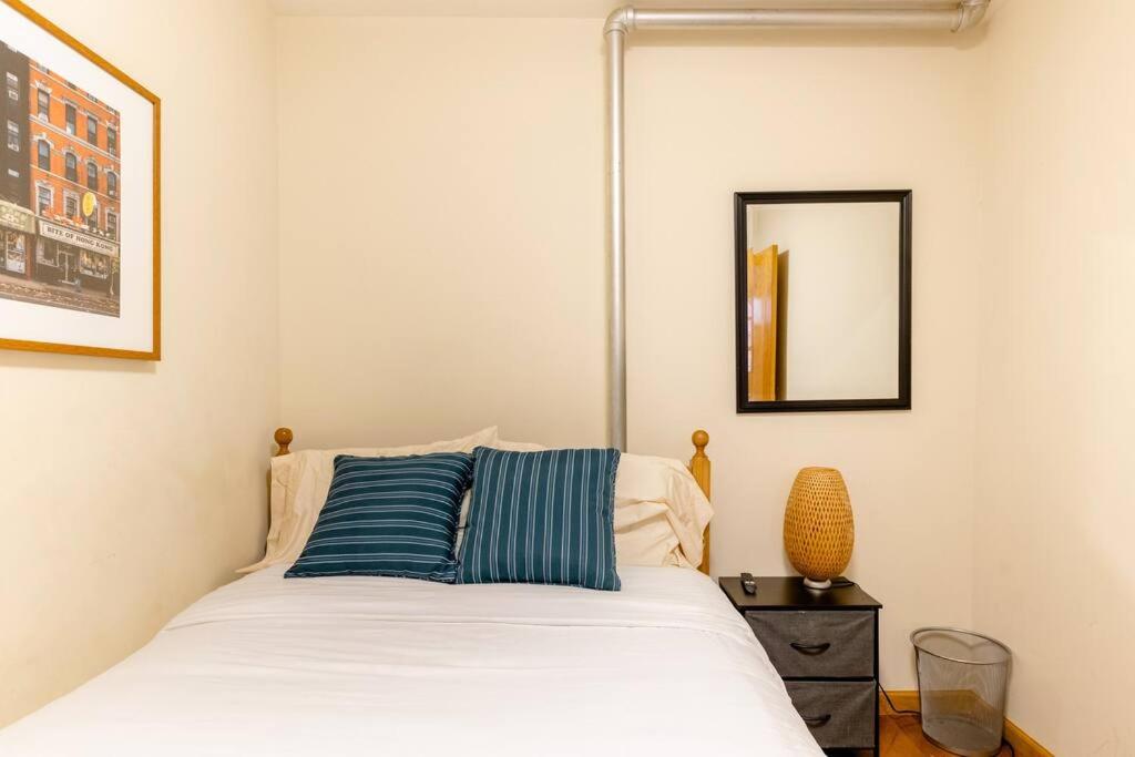 Comfortable 2BR & 2 Bath Apt in Downtown NYC